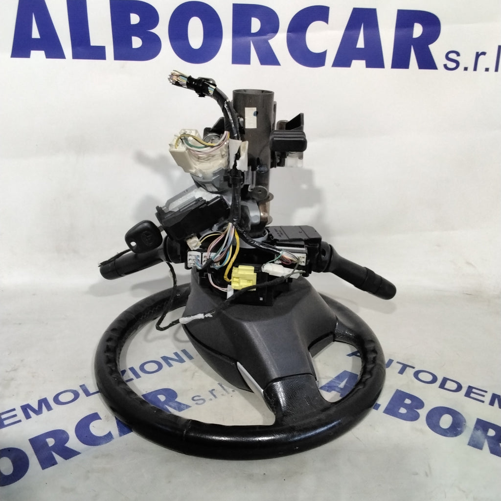 Columna de dirección completa Toyota Yaris año 2006 (3 p)
