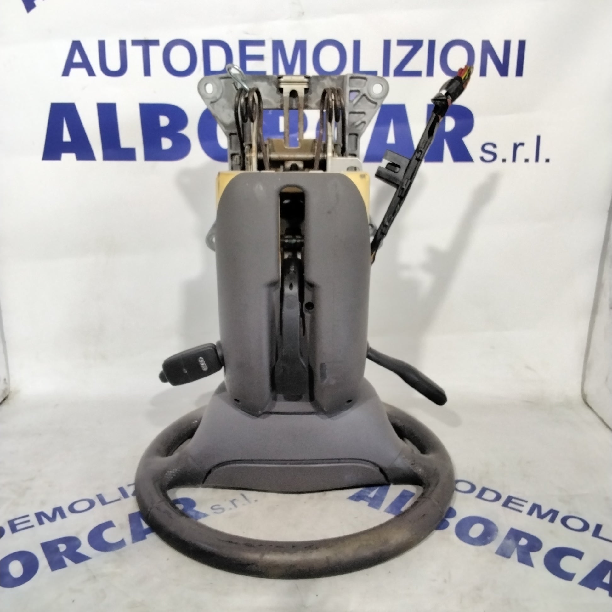 Steering column complete Audi A4 B6 petrol year 2004 (3-door)