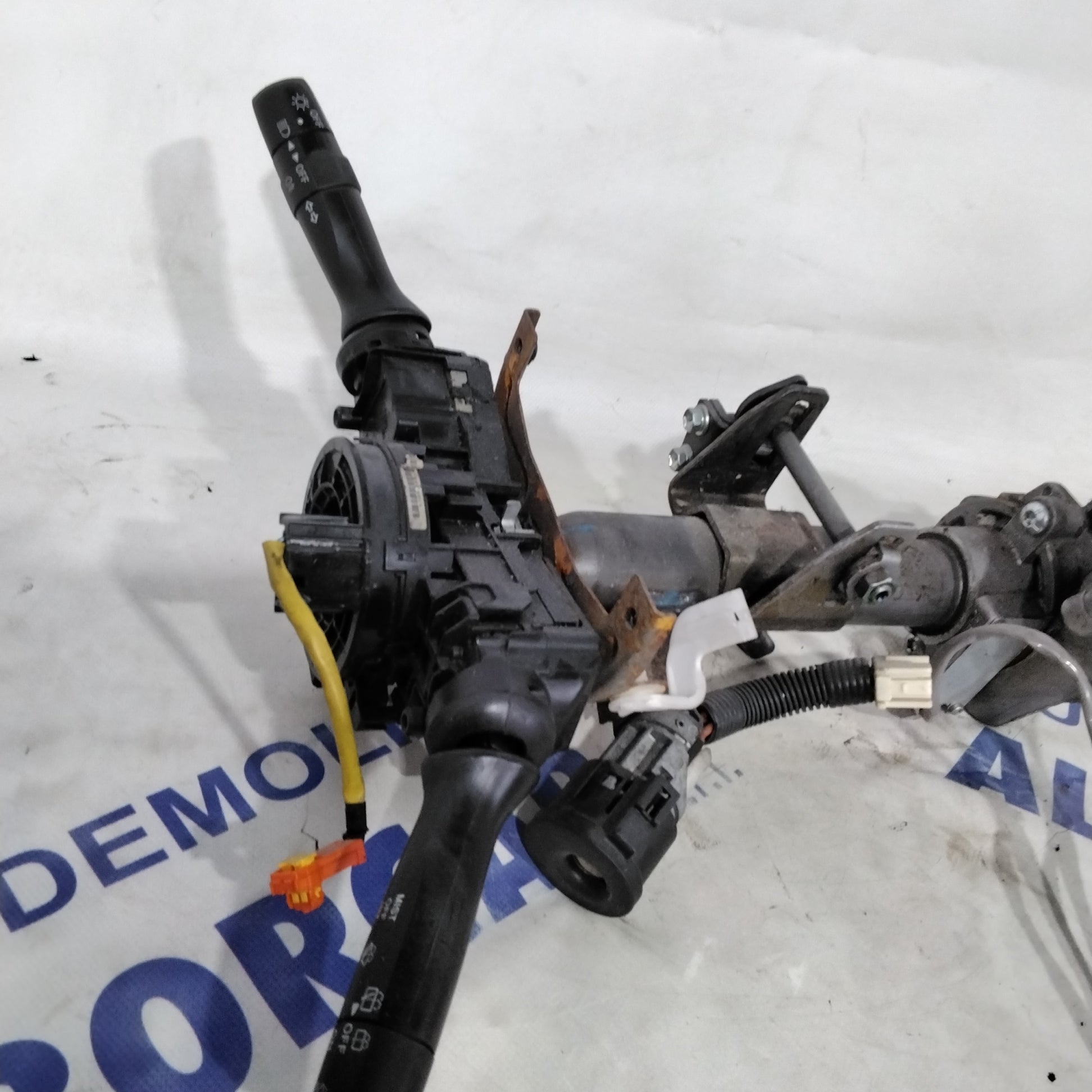 Columna de dirección y dirección asistida eléctrica Peugeot 107 año 2004 (2p)