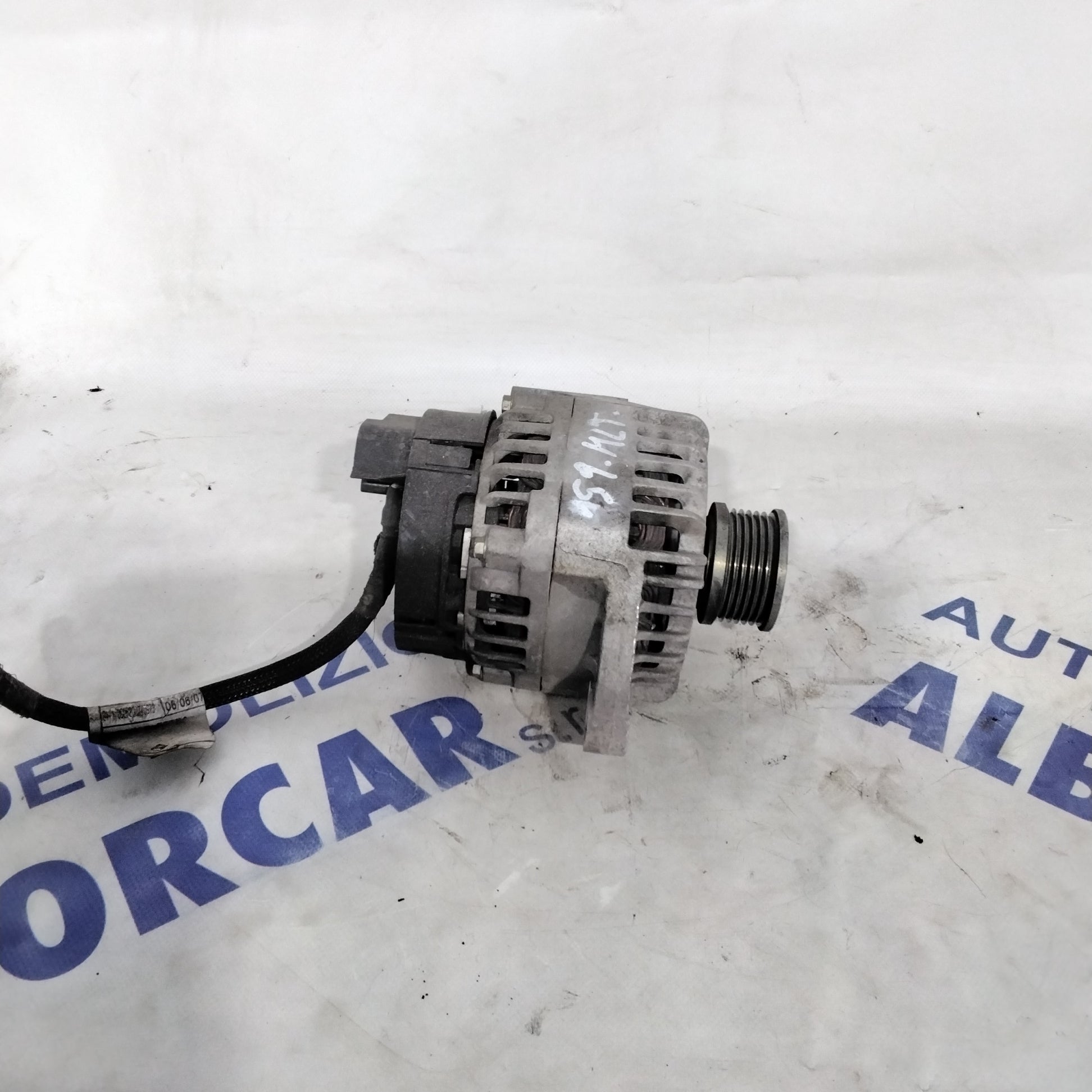 Alternator Alfa Romeo 159 1.9 JTDM year 2006 code: 51764265 / 063377004010 (sf15p6)
