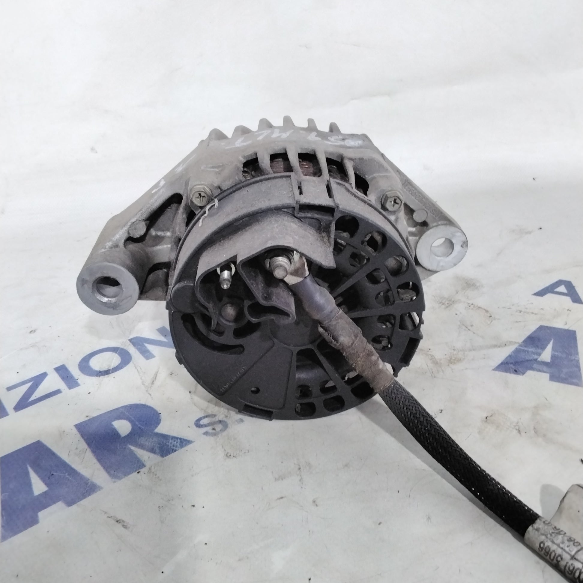 Alternator Alfa Romeo 159 1.9 JTDM year 2006 code: 51764265 / 063377004010 (sf15p6)
