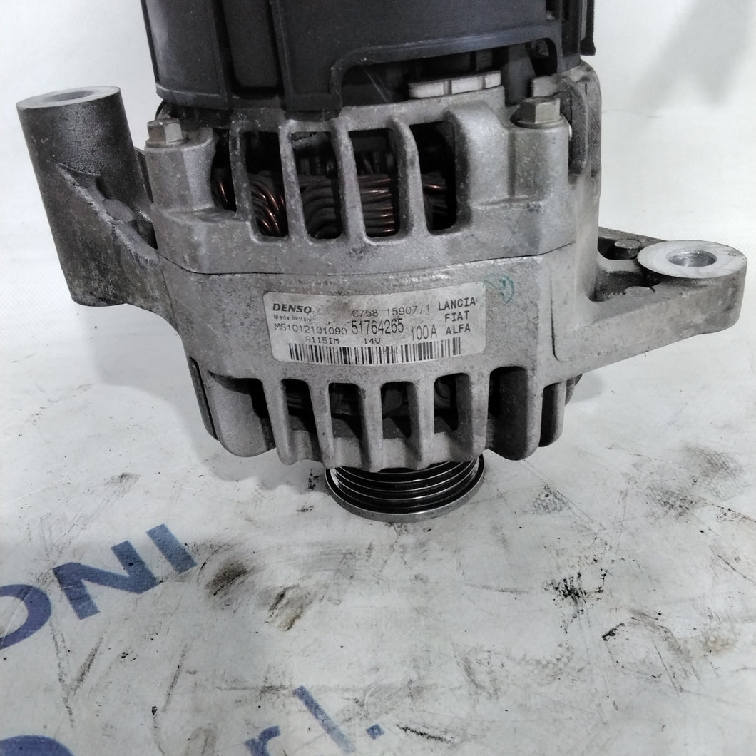 Alternatore alfa romeo 159 1.9 JTDM anno 2006 codice :51764265/ 063377004010 (sf15p6)