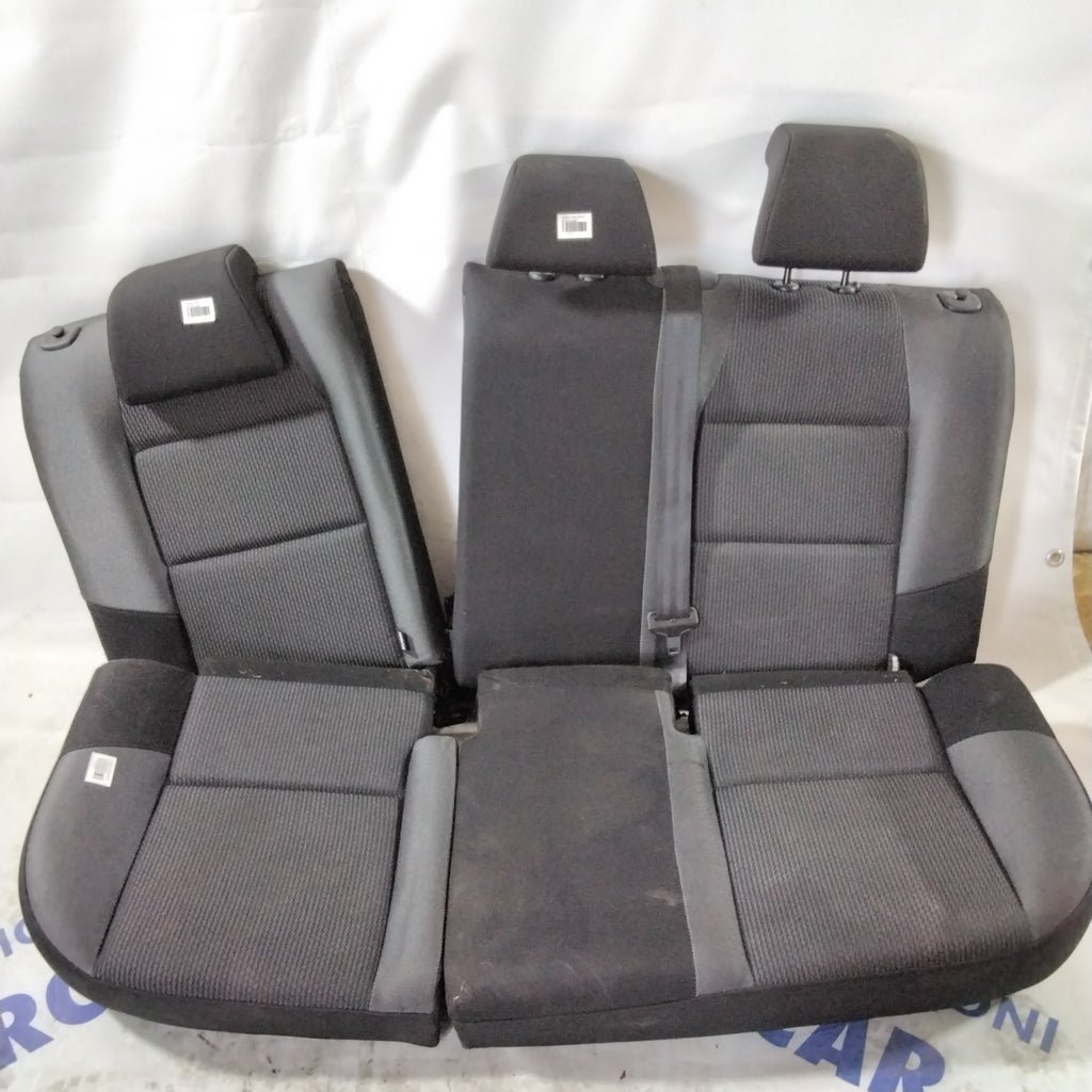 Tapicería Peugeot 207 5 puertas con airbag del lado del conductor explotado, año 2007