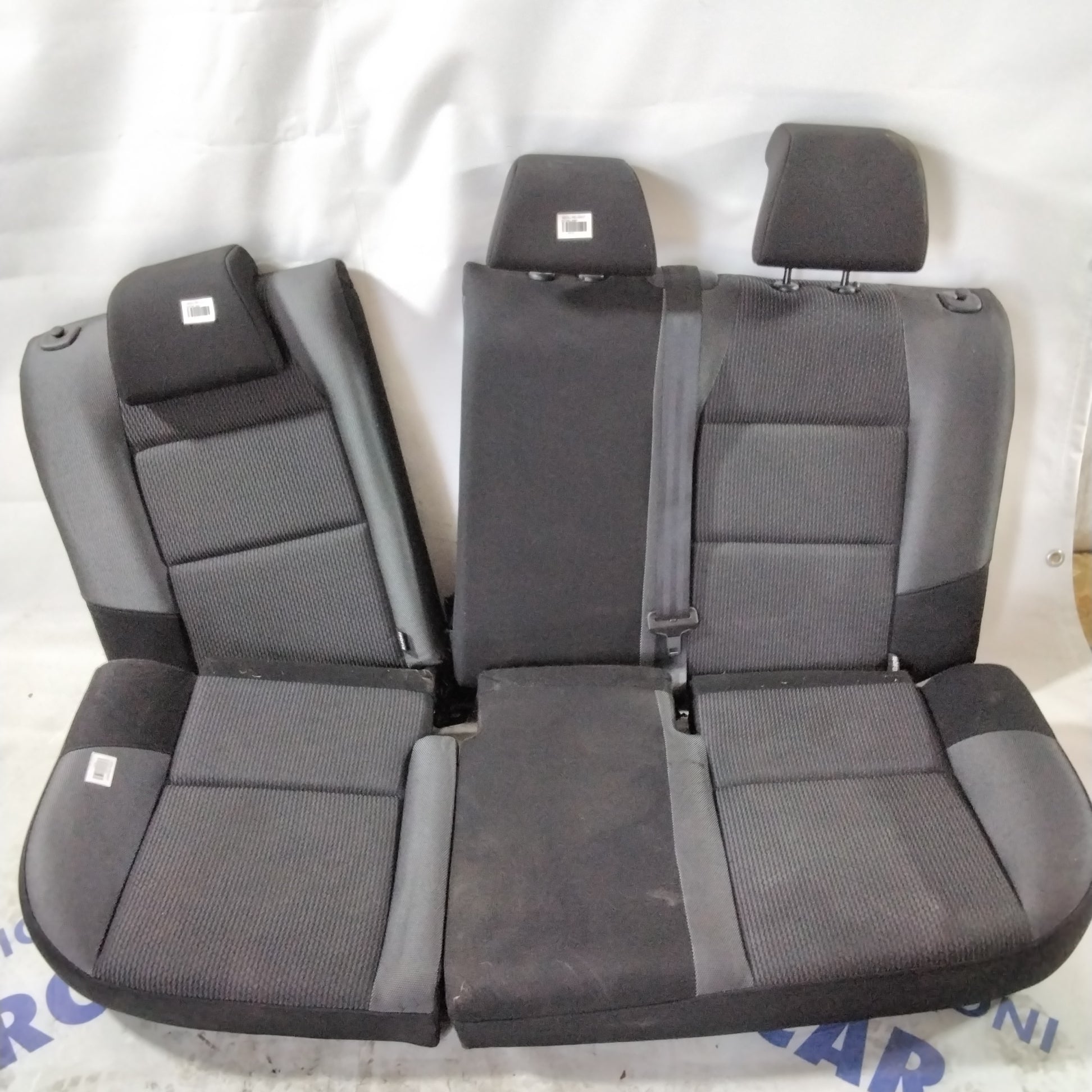 Tapicería Peugeot 207 5 puertas con airbag del lado del conductor explotado, año 2007