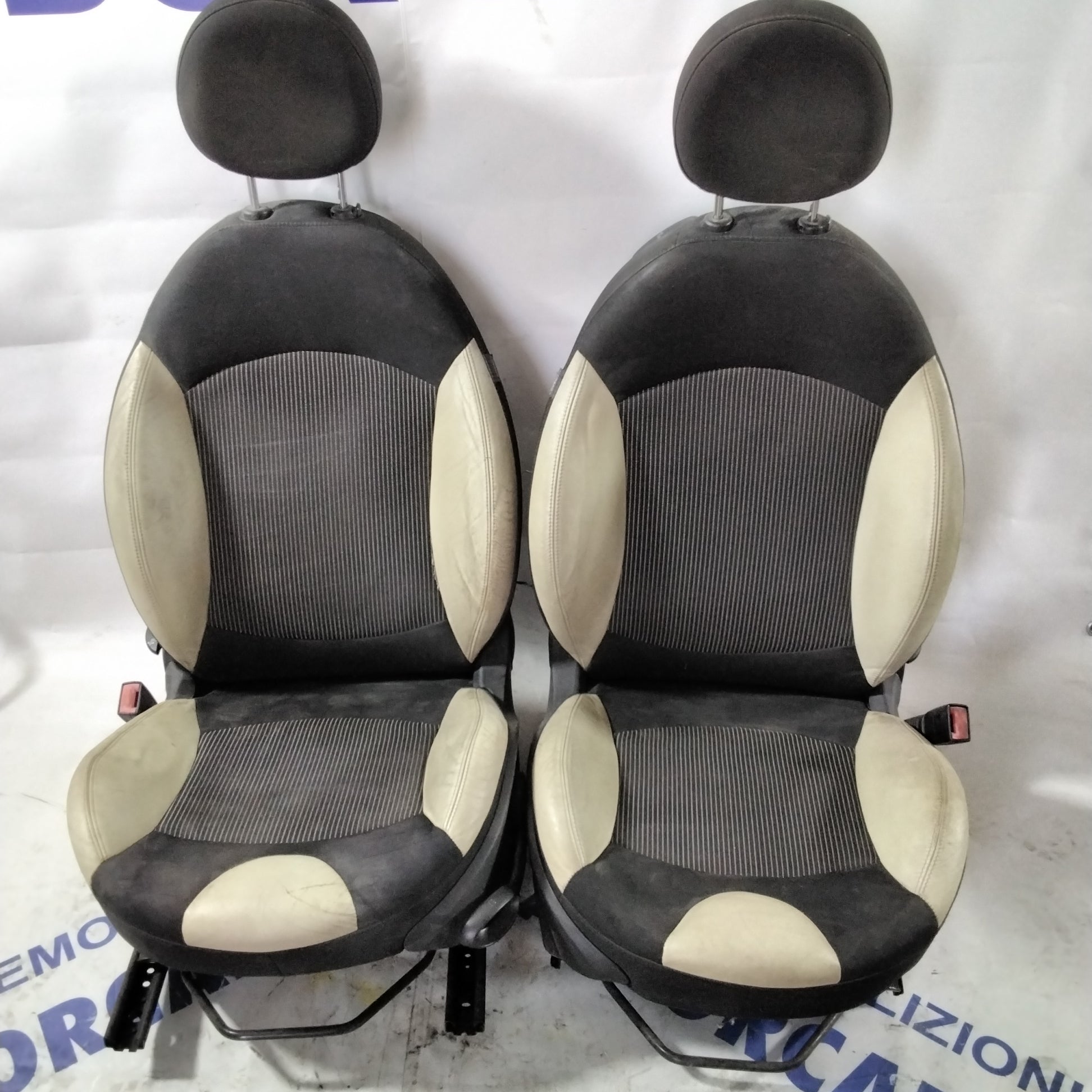 Mini Cooper 3-door upholstery year 2006