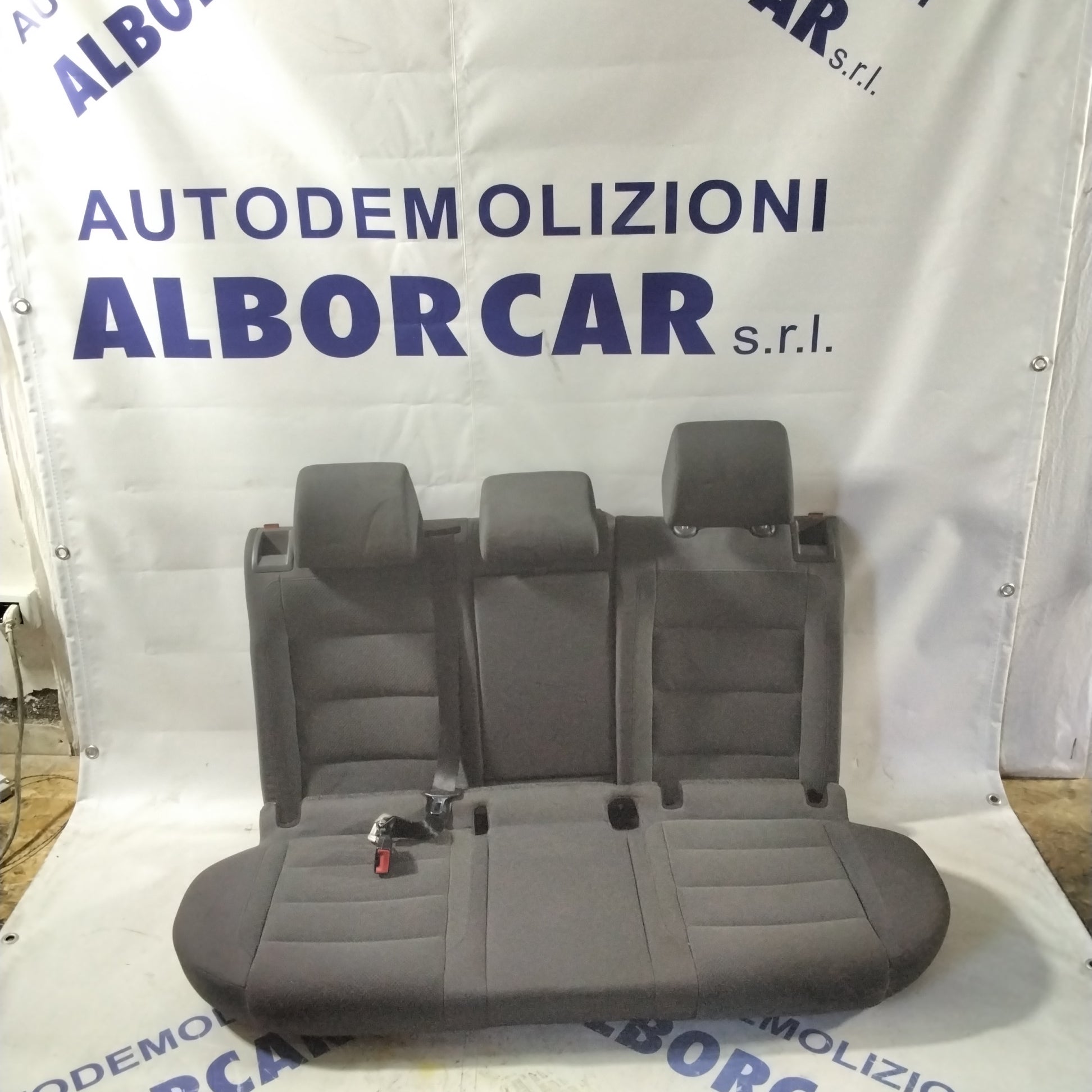 Upholstery Golf 5 year 2006 5-door