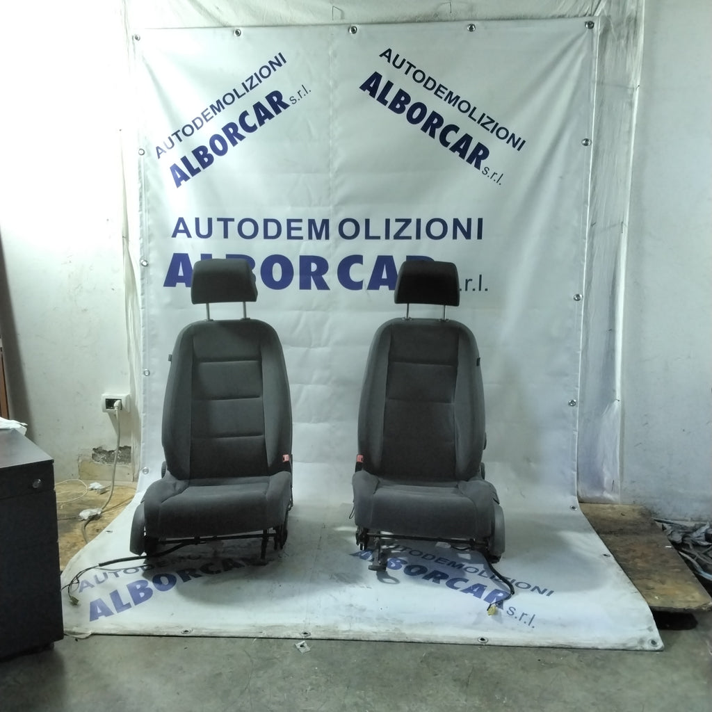 Upholstery Golf 5 year 2006 5-door