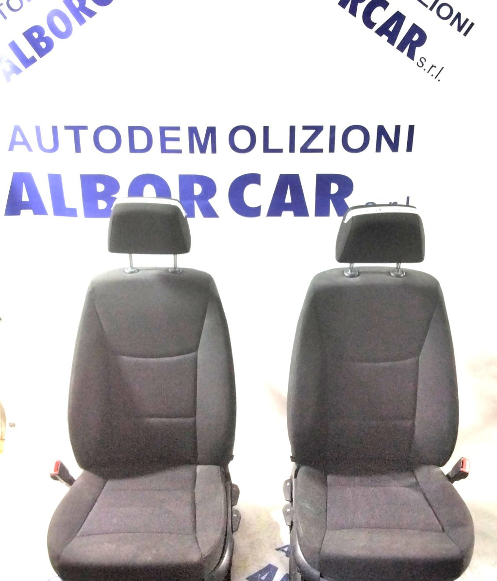 BMW 320 sedan upholstery like new car with 45k km year: 2012