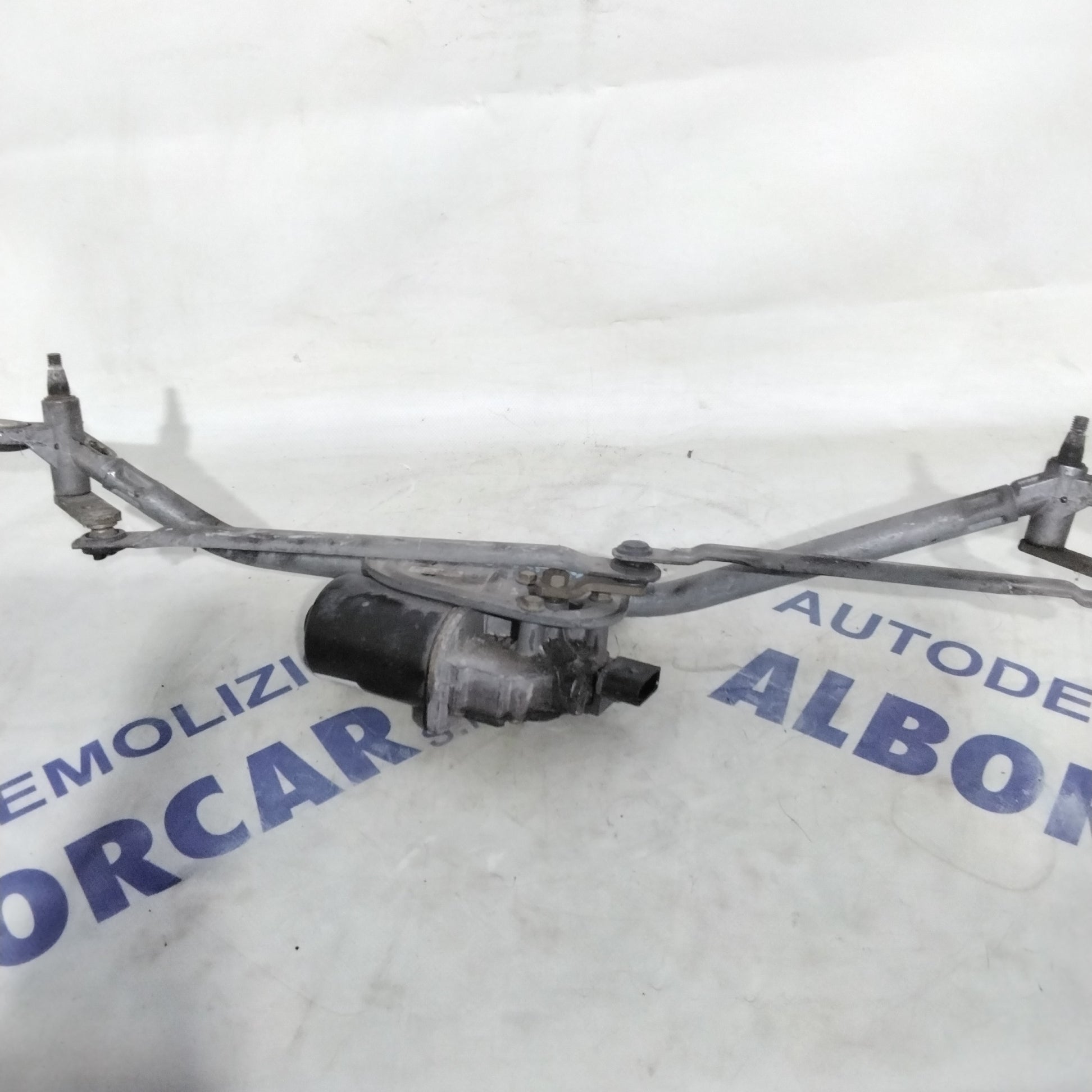 Front Wiper Motor Audi A6 year 2004 code:404587(2p)
