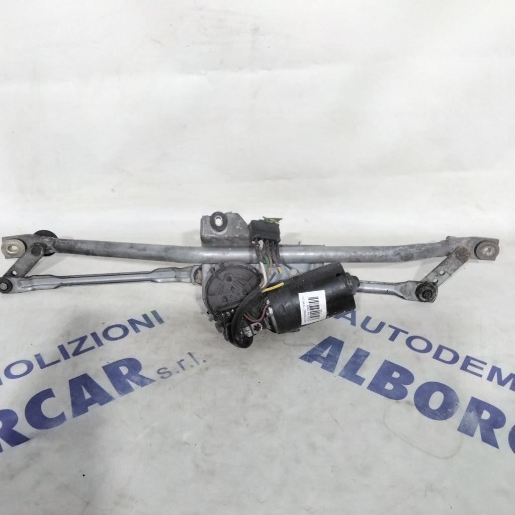 Front Wiper Motor Audi A4 year 1999 code: 8D1955605B (2p)