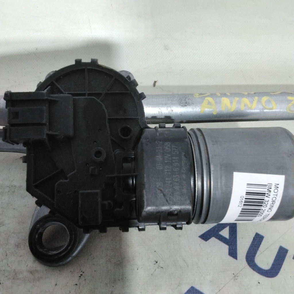 Front Wiper Motor BMW 320 year 2000 code: 67636914577(2p)