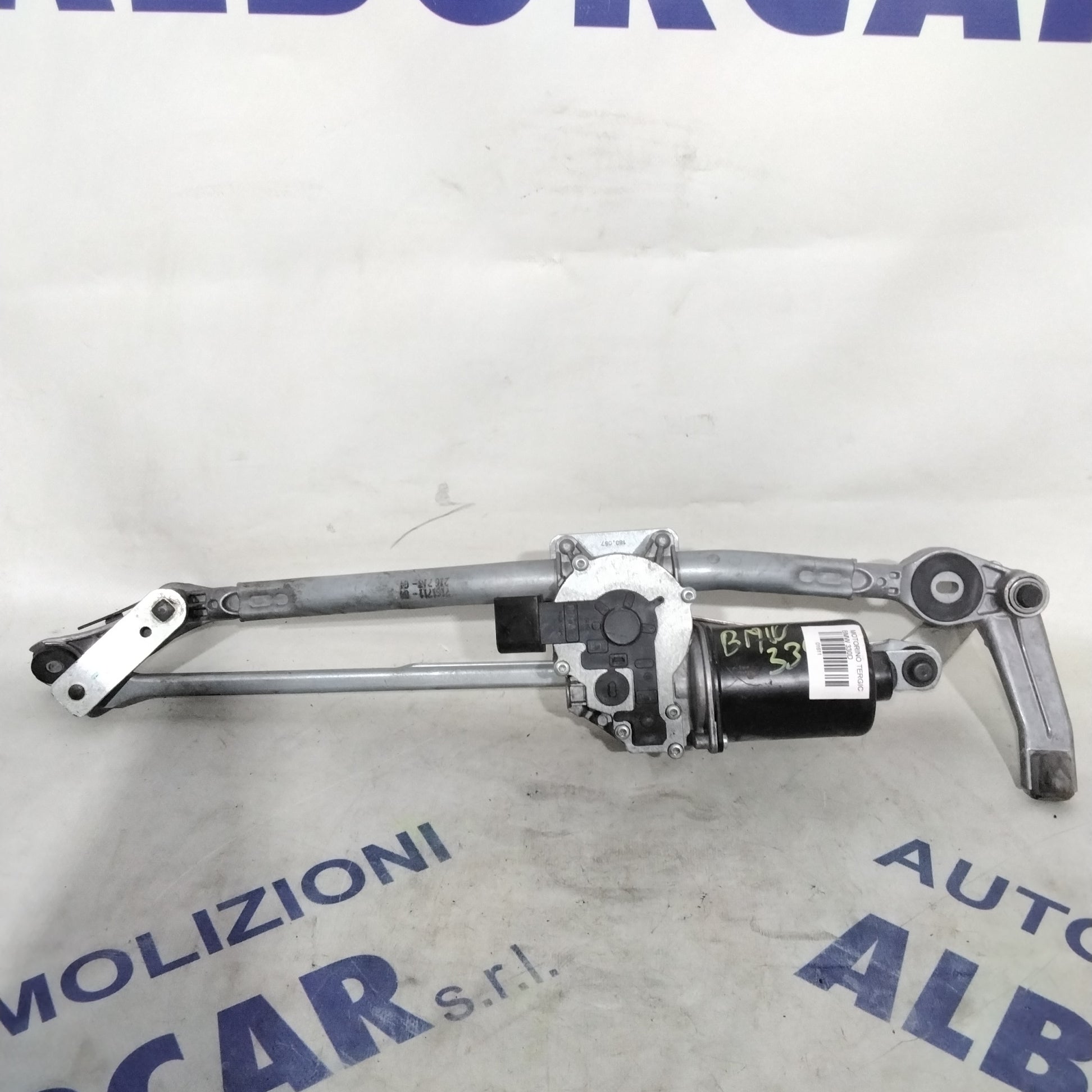 Front Wiper Motor BMW 3 Series 320 (E90) year 2007 part number: 697826301(2p)