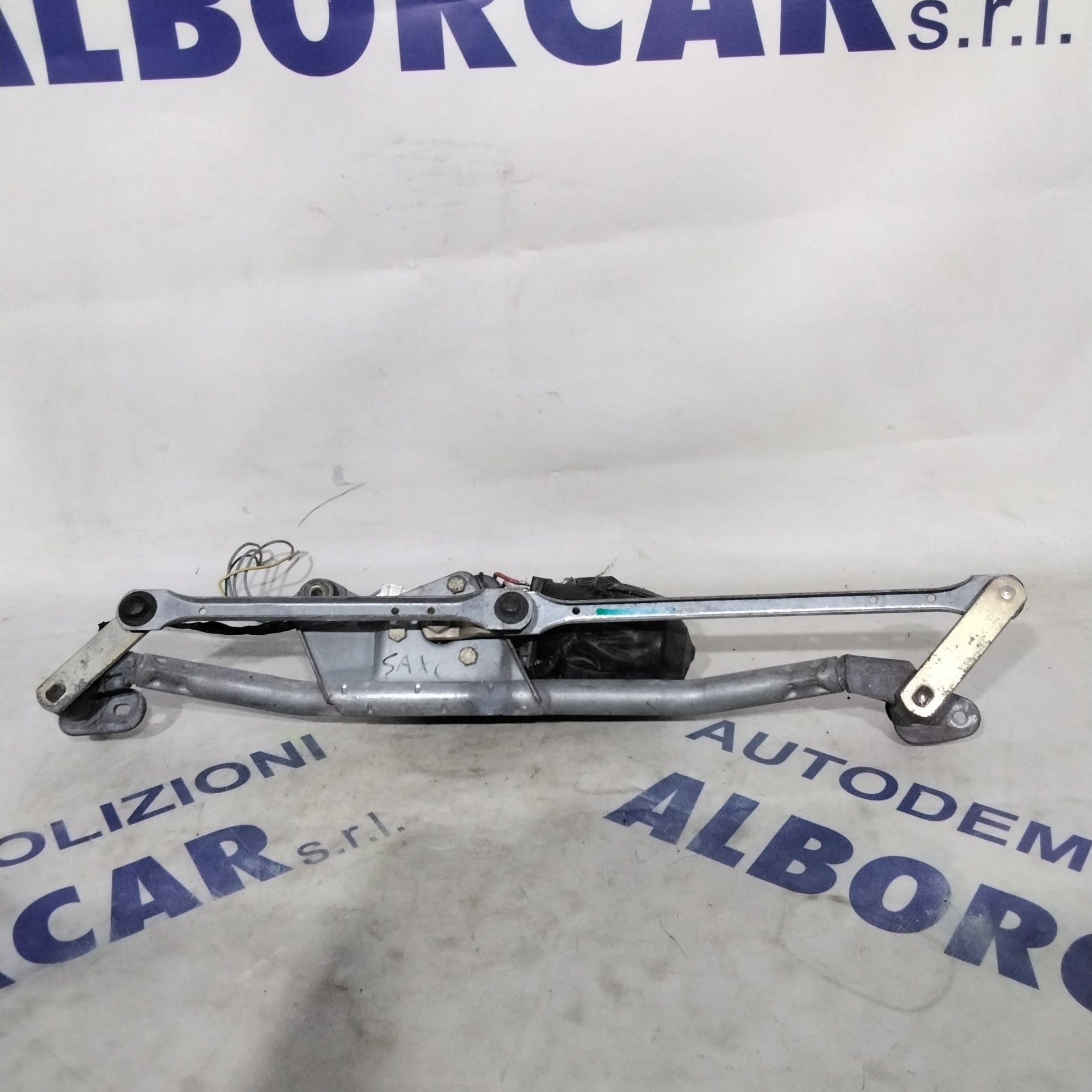 Front Wiper Motor Citroen Saxo year 2001 (2-door)