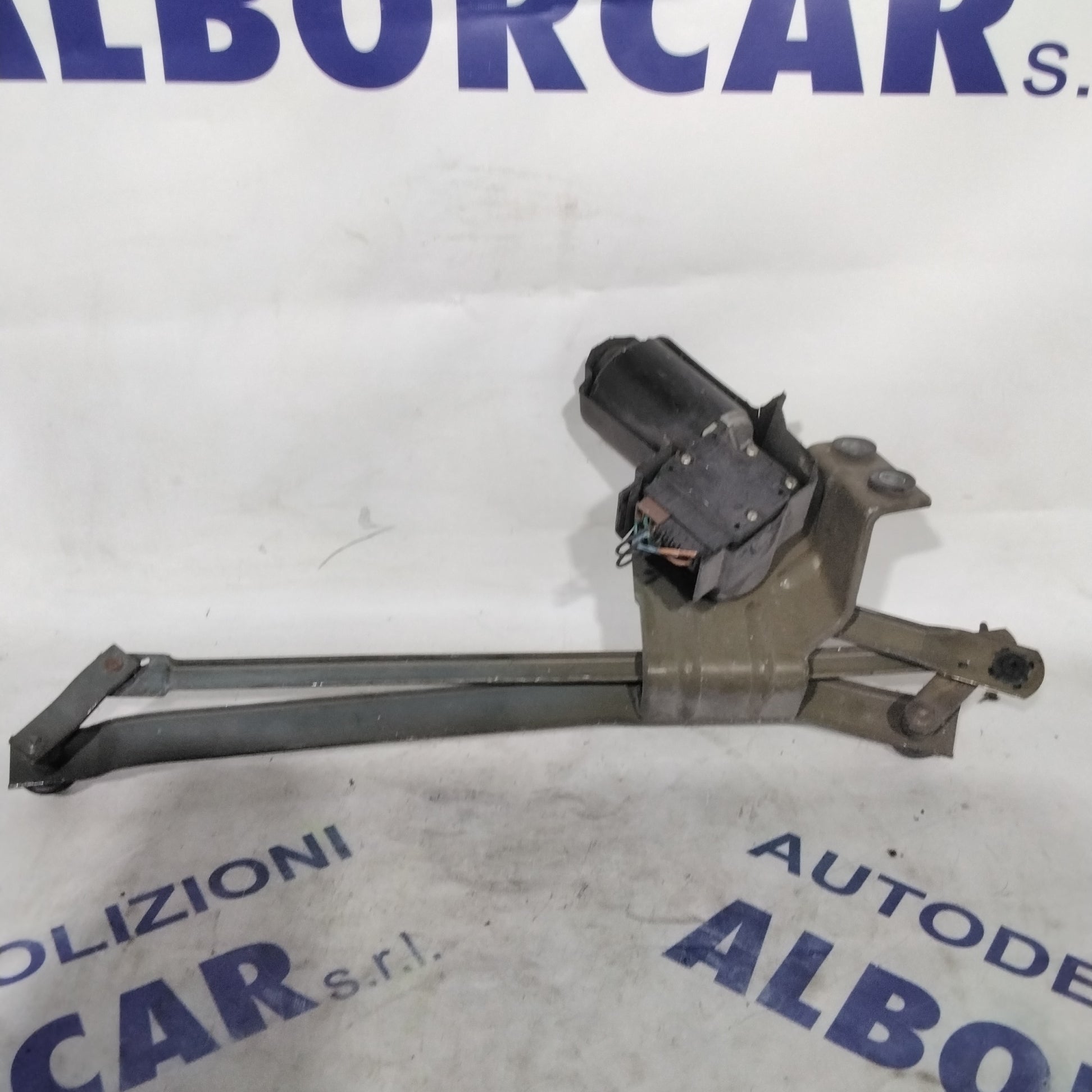 Front Wiper Motor Fiat 500 year 1996 code: 405000010 (2p)