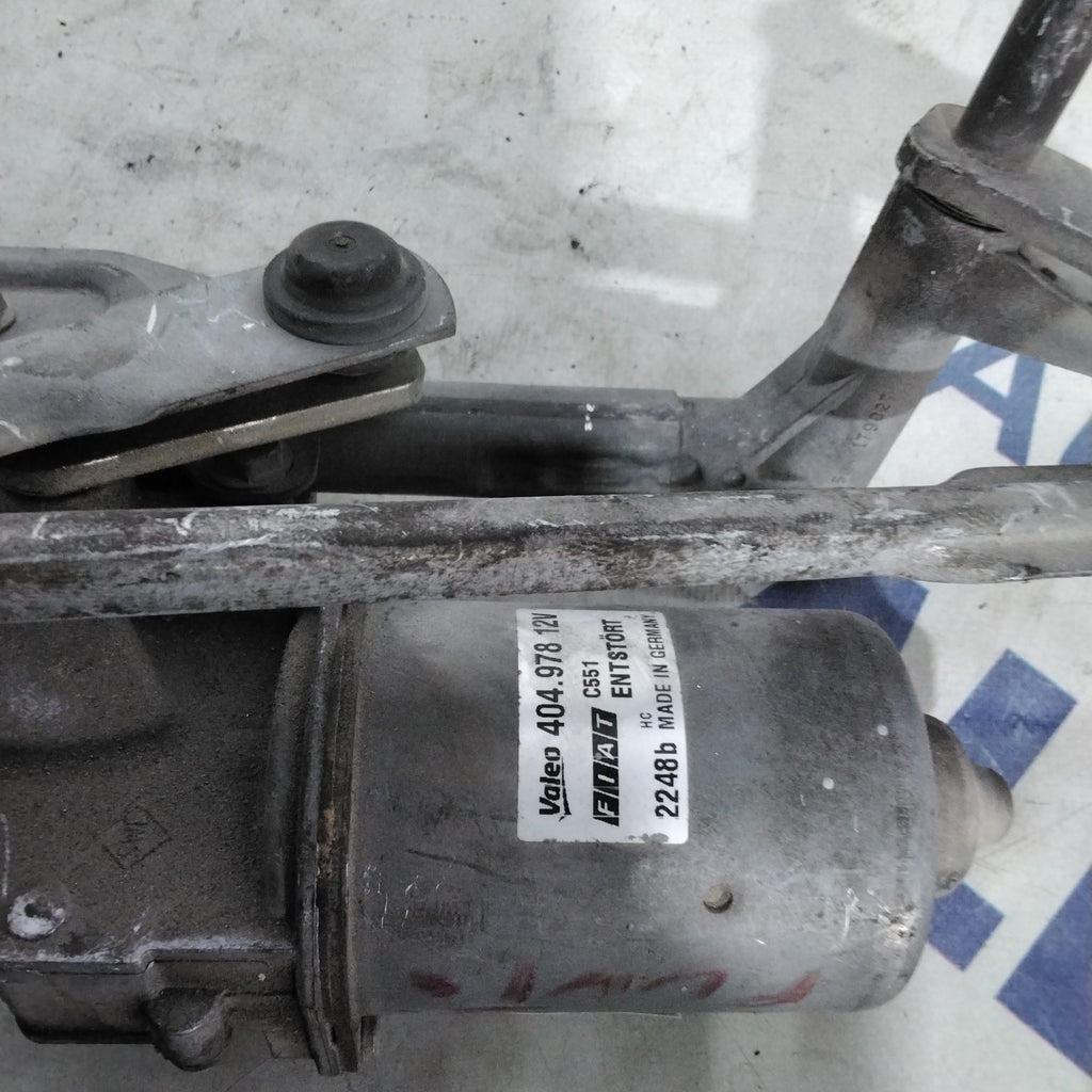 Front Wiper Motor Fiat Grande Punto year 2006 code:404978(2p)