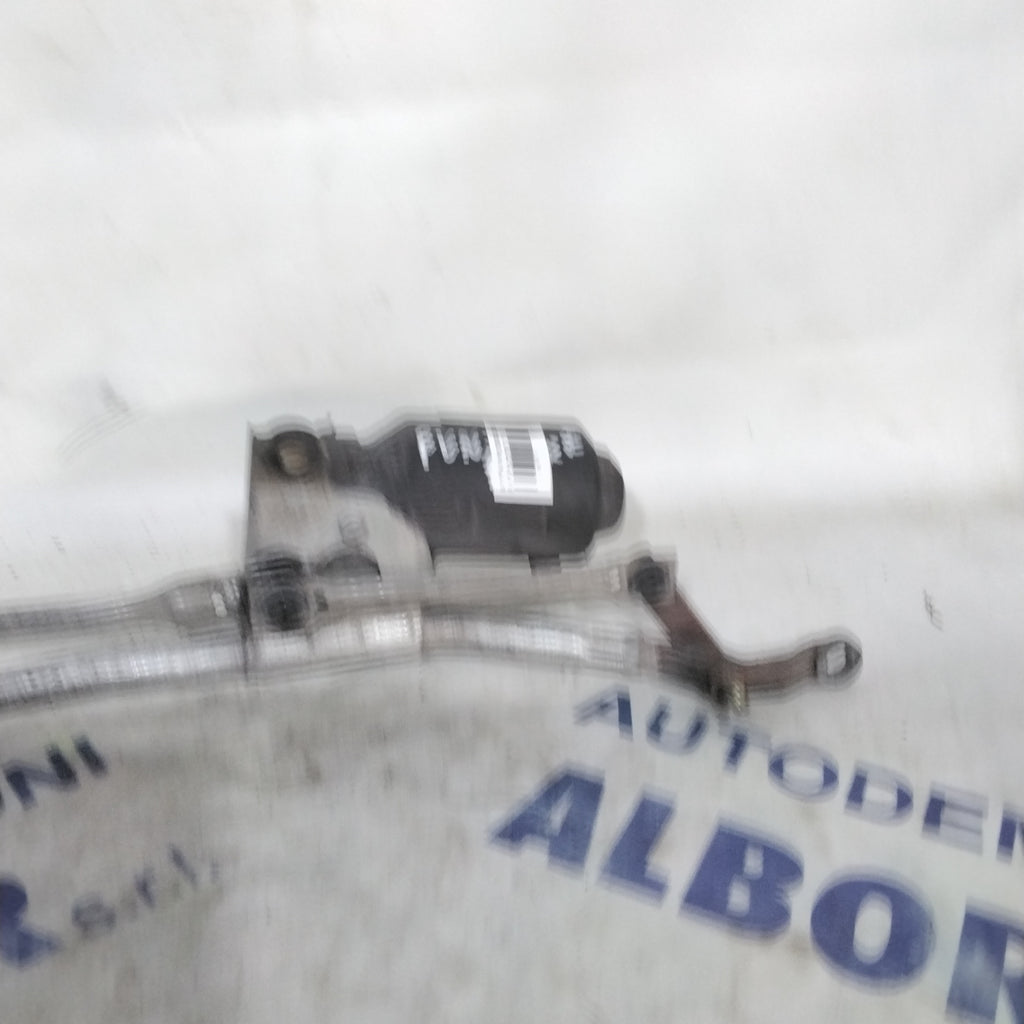 Front Wiper Motor Fiat Punto first series year 1998 (2-door)