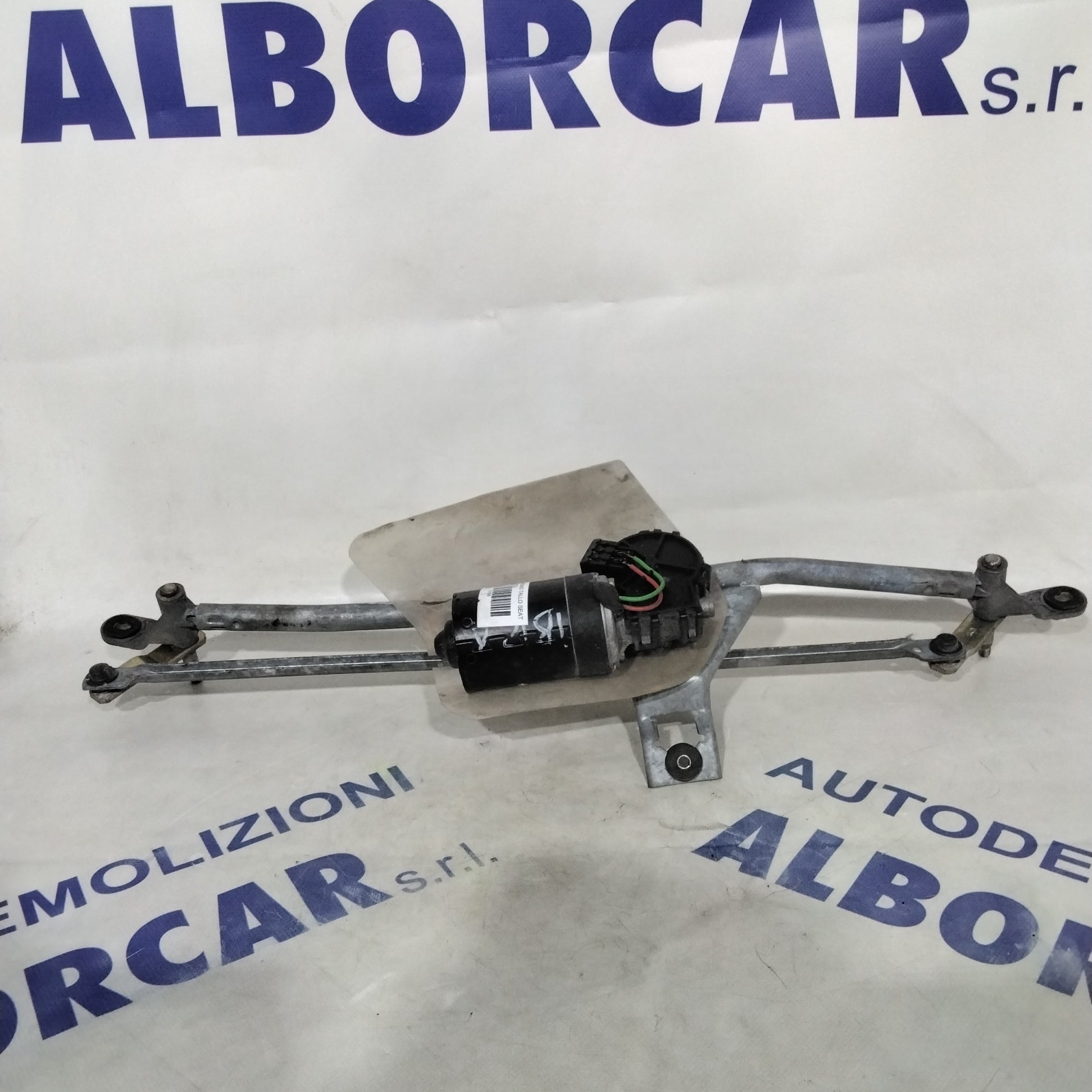 front wiper motor Seat Ibiza year 2001 code: 6K1955023A(2P)