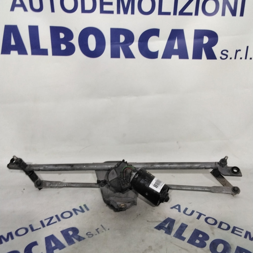 Front Wiper Motor Volkswagen Golf 3 year 1998 code: 0390241109 (2p)