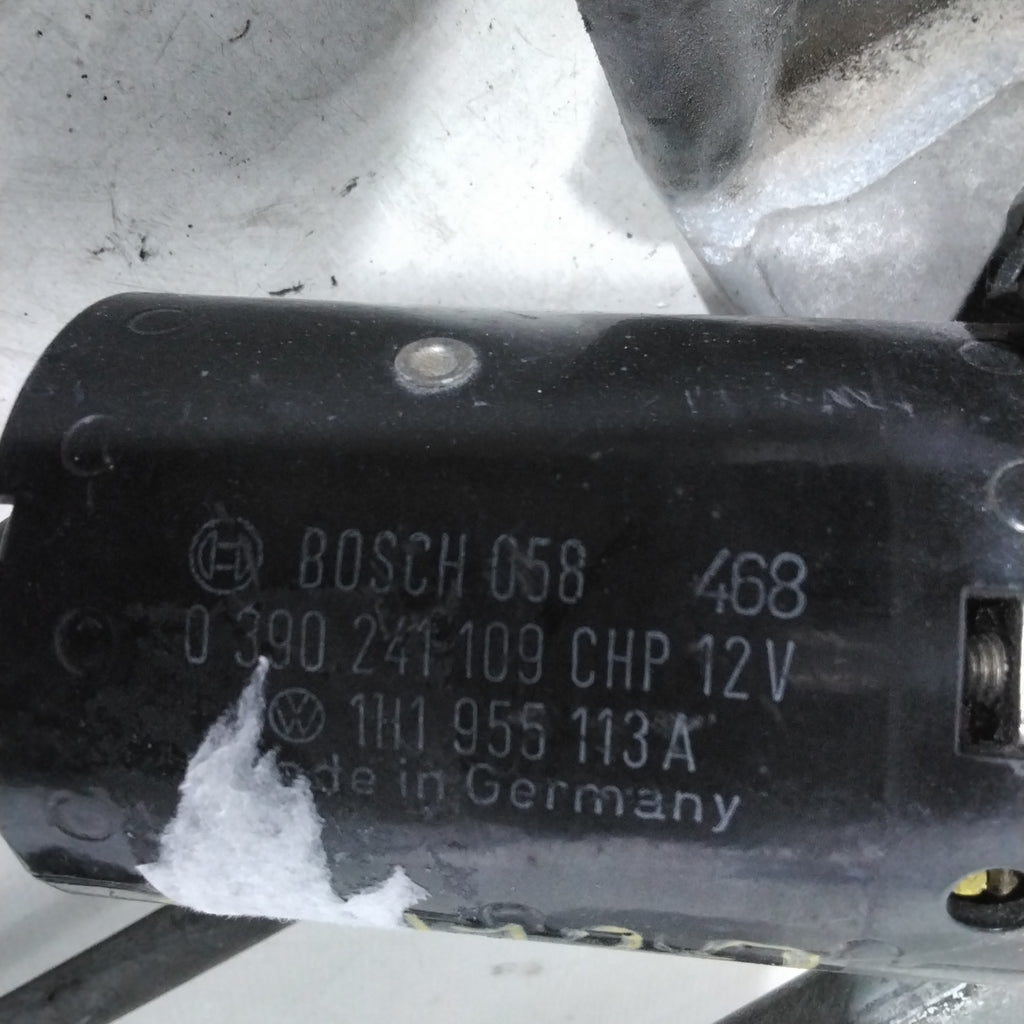Front Wiper Motor Volkswagen Golf 3 year 1998 code: 0390241109 (2p)