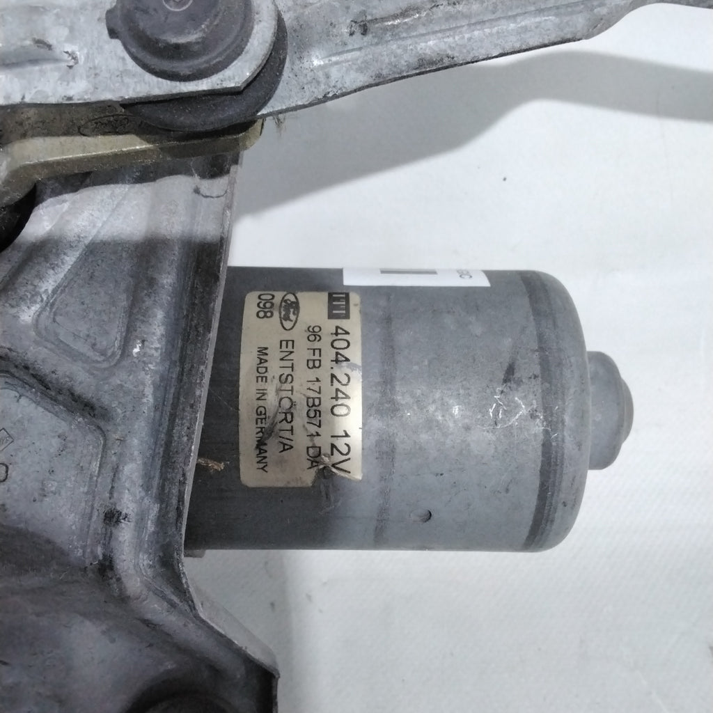 Front Wiper Motor ford puma year 2002 code:404240(2p)
