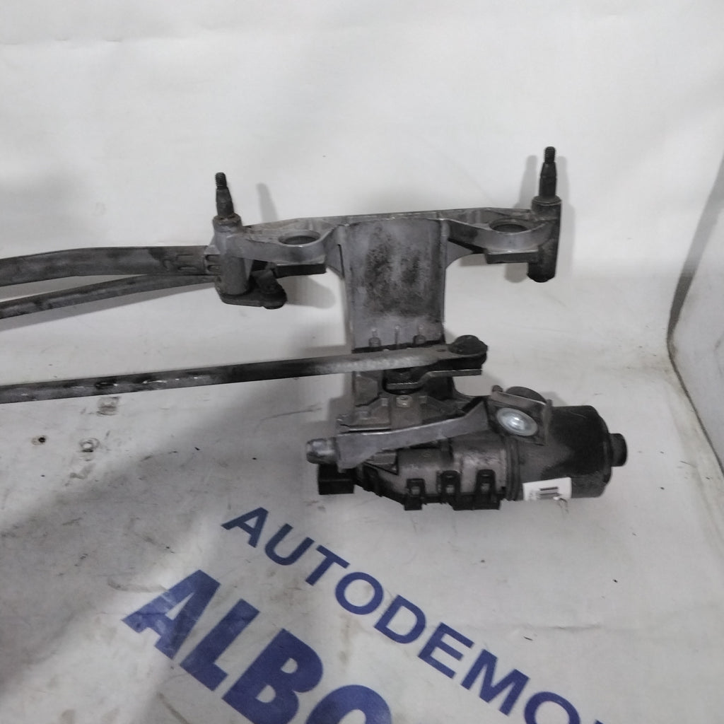 Motorino  Tergicristallo Anteriore ford c max anno 2003 codice:0390241124031209(2p)