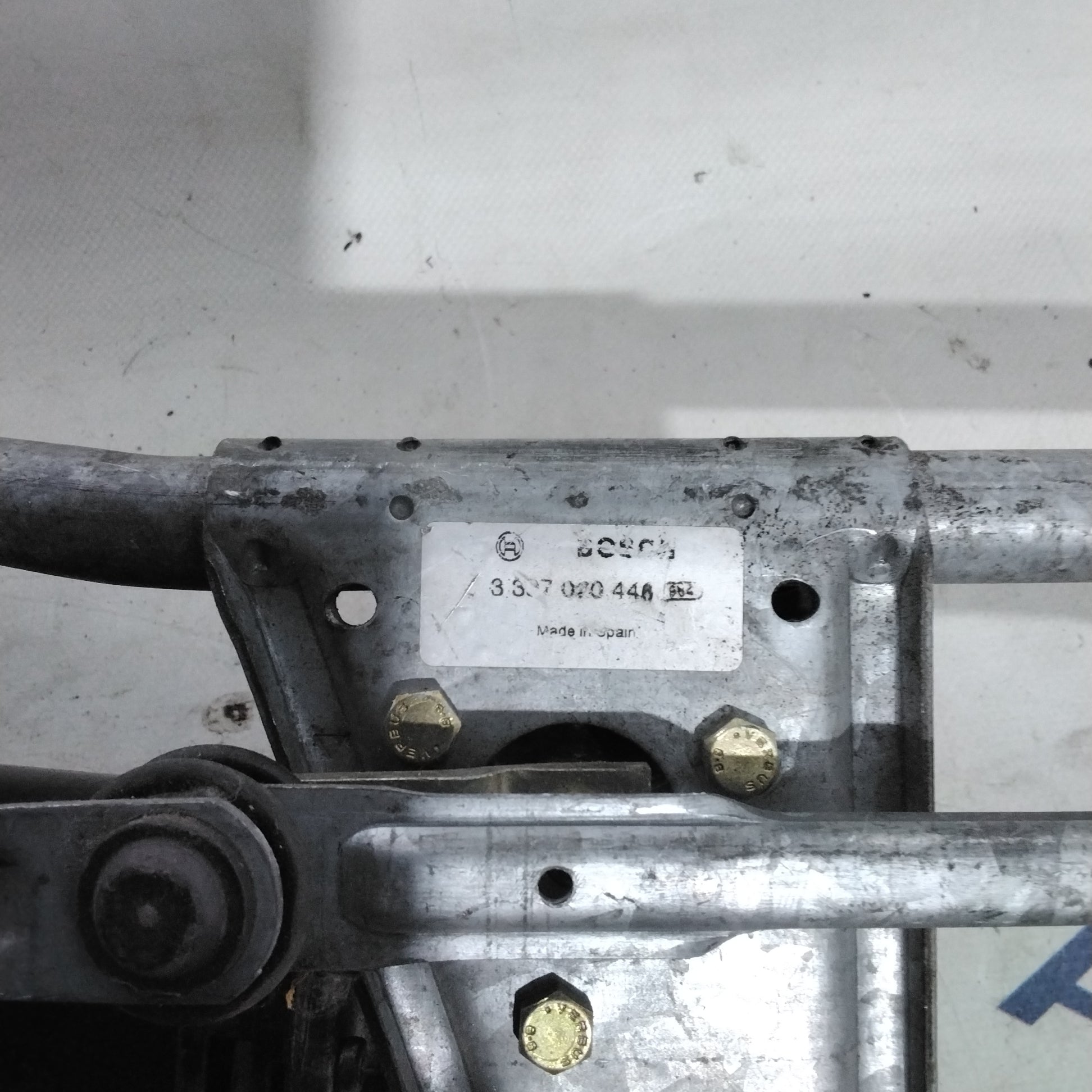 Front Wiper Motor Peugeot 206 year 2004 code: 0390241360 (2p)
