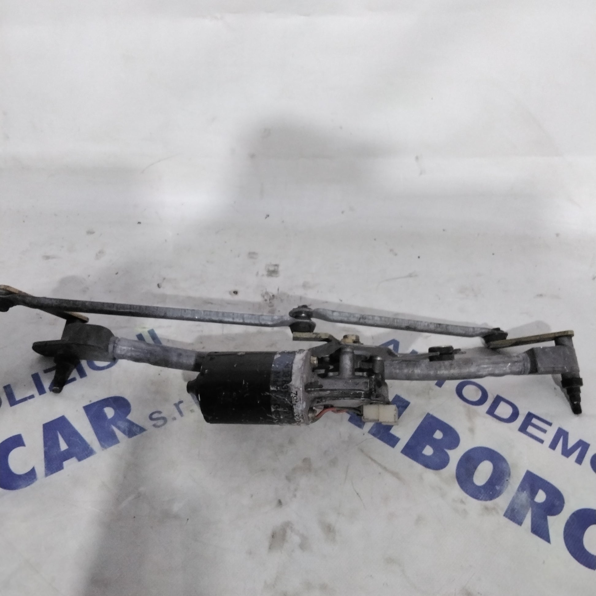 Front Wiper Motor Peugeot 106 year 1997 code:7905562055(2p)