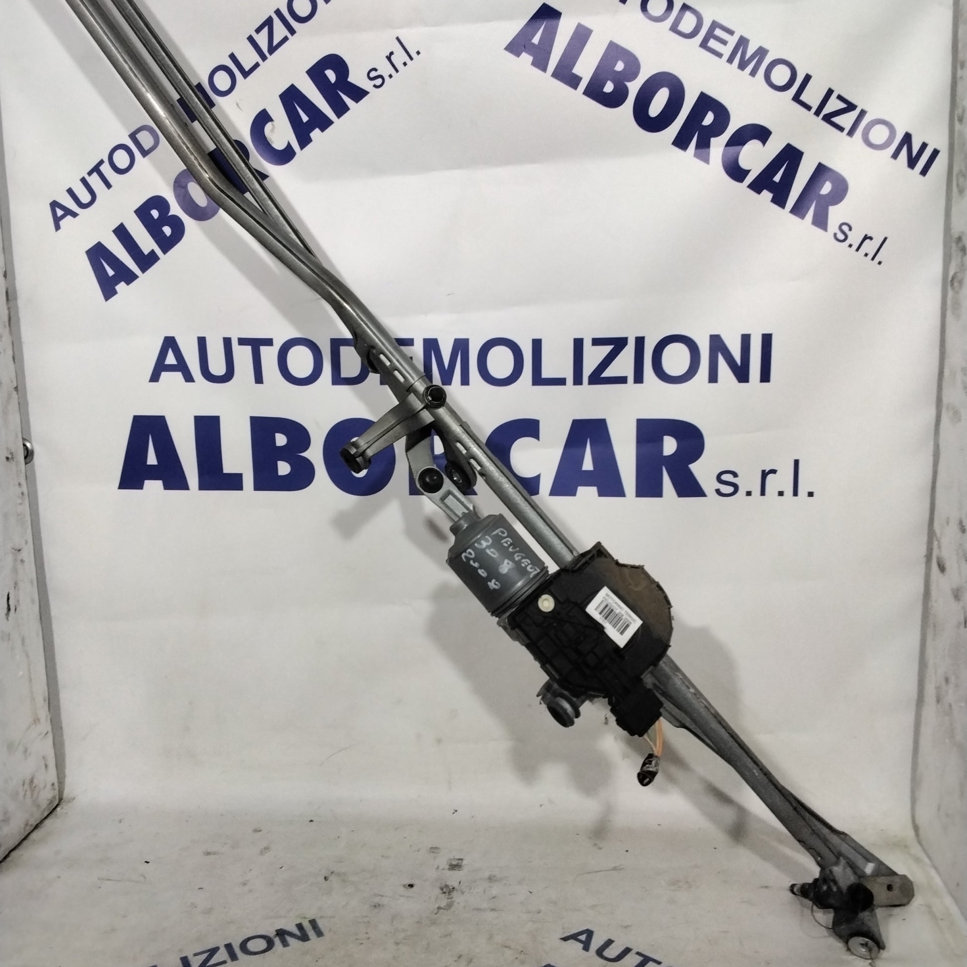 Peugeot 308 front wiper motor year 2008