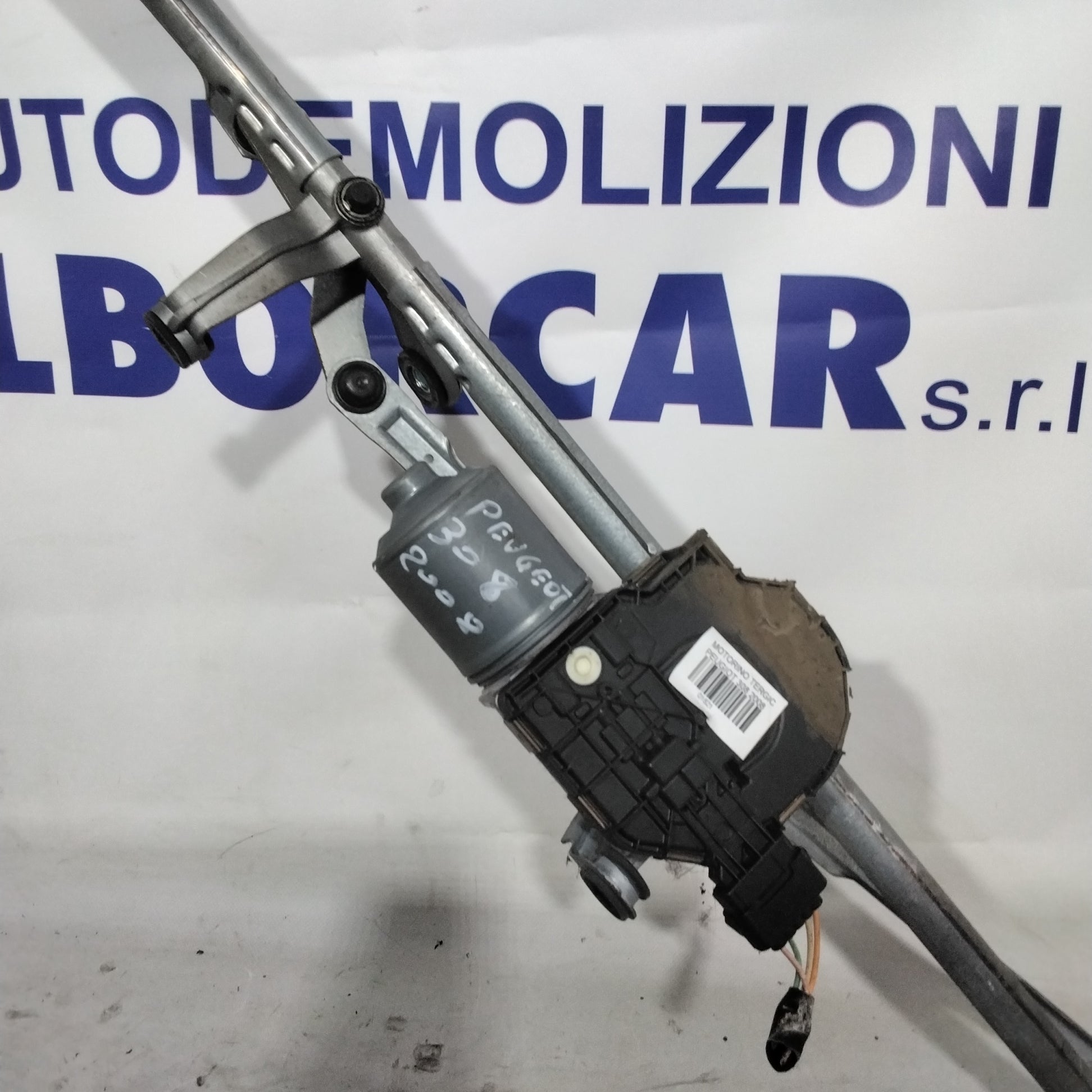 Peugeot 308 front wiper motor year 2008
