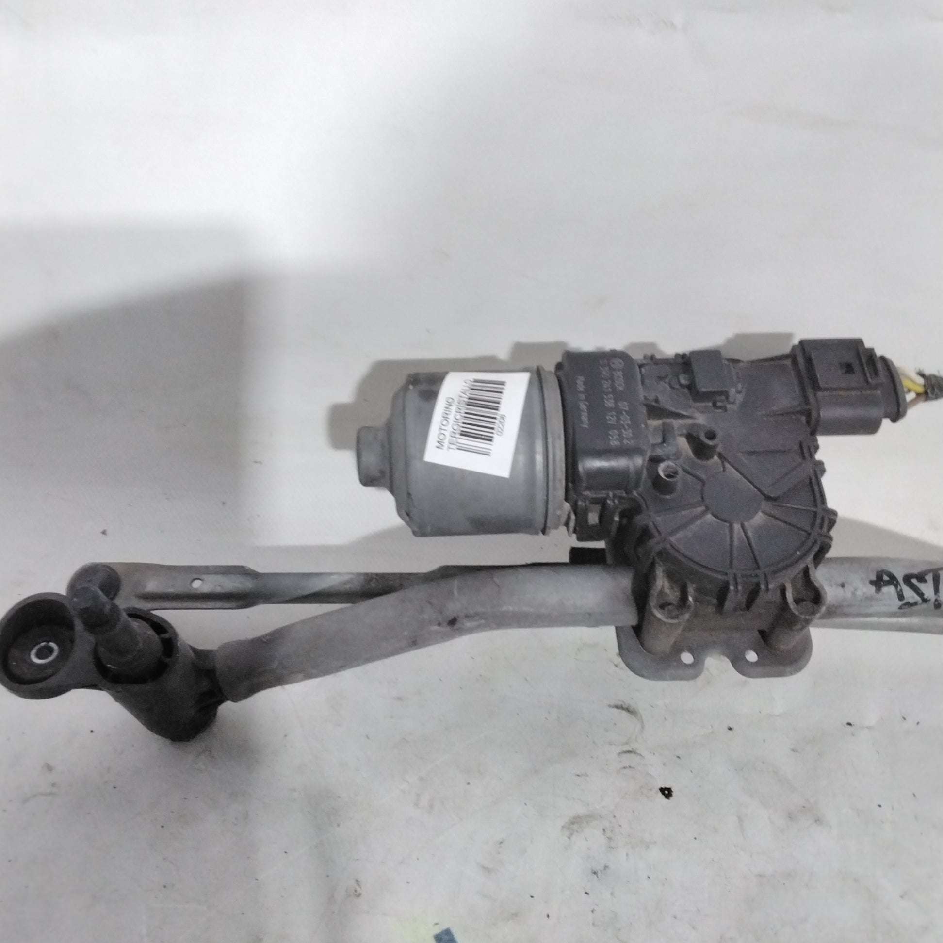 Front Wiper Motor Opel Astra year 2008 code: 0390241538(2p)
