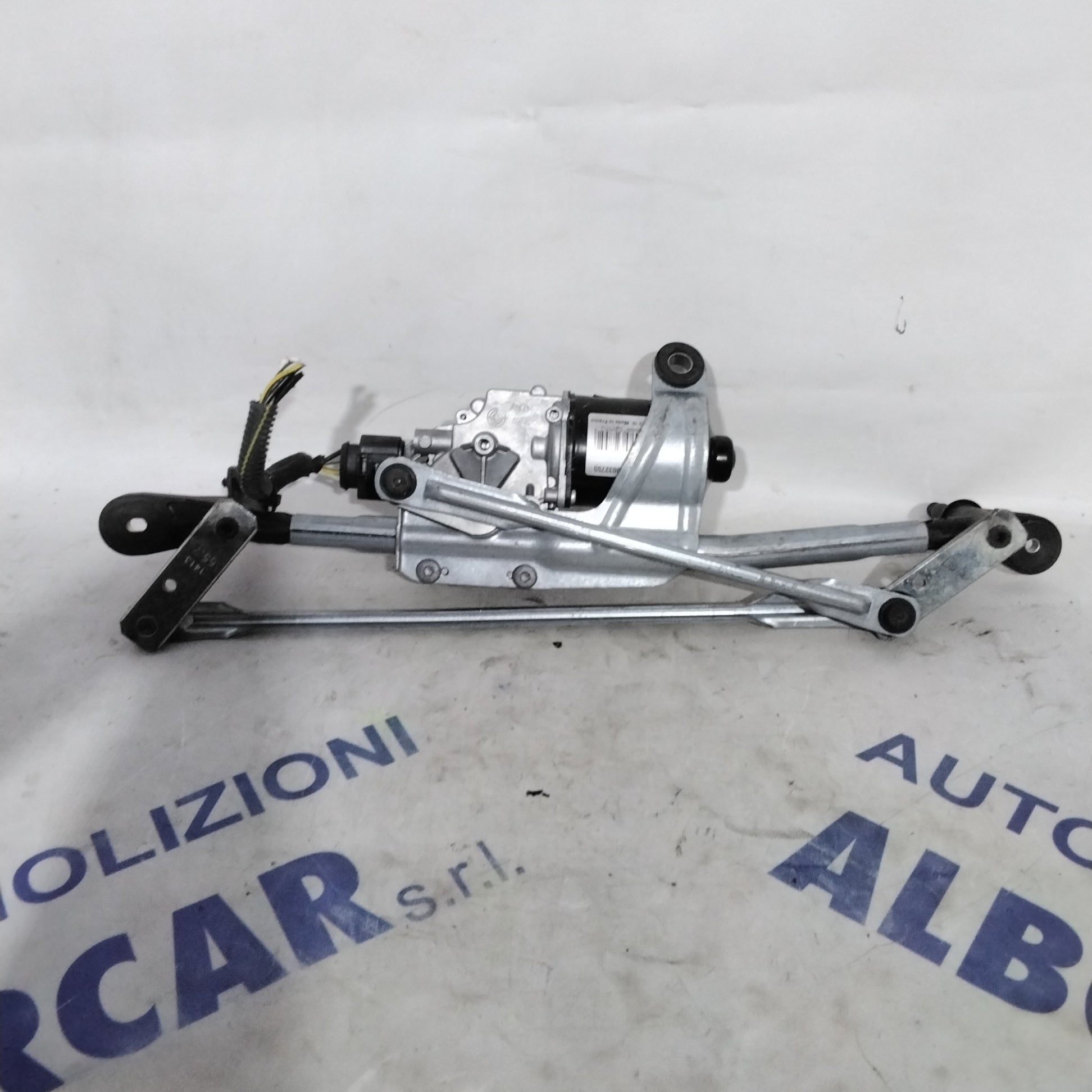 Front Wiper Motor Opel Adam year 2012 code:367546129(2p)