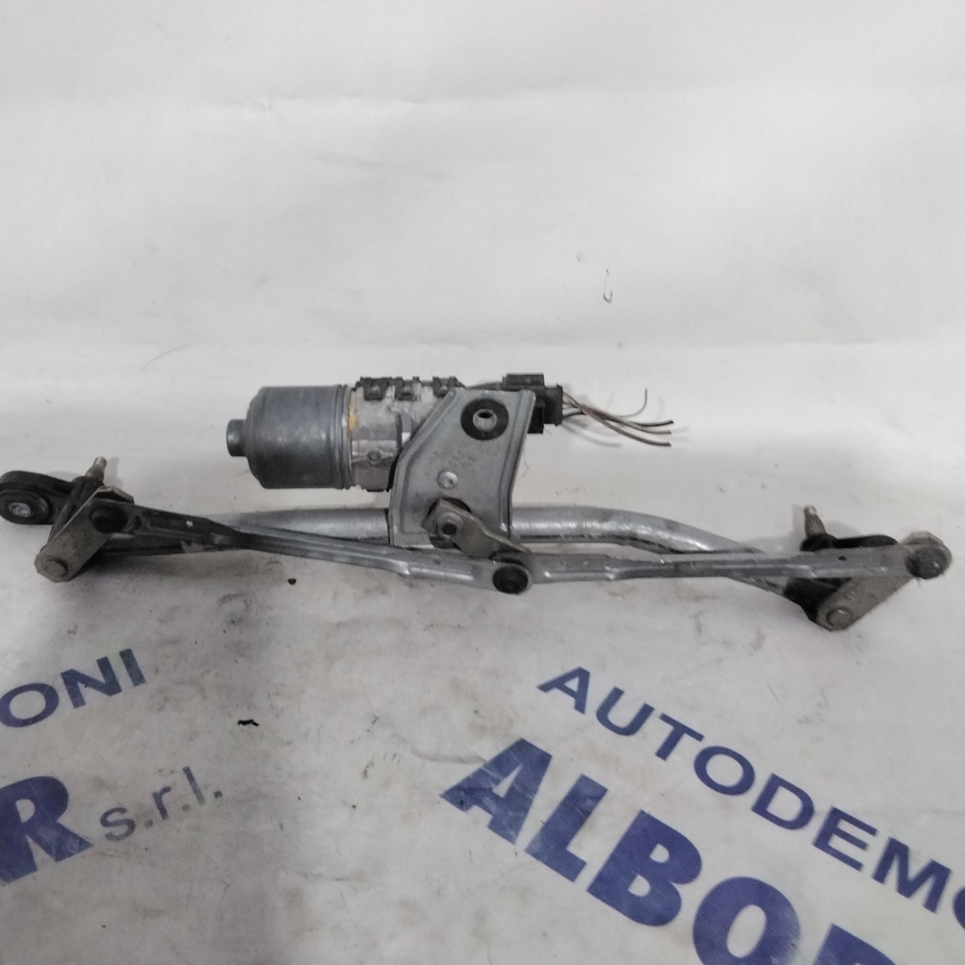 Front Windscreen Wiper Motor Mercedes A-Class Year 2010 Code: 0390241533 (2p)