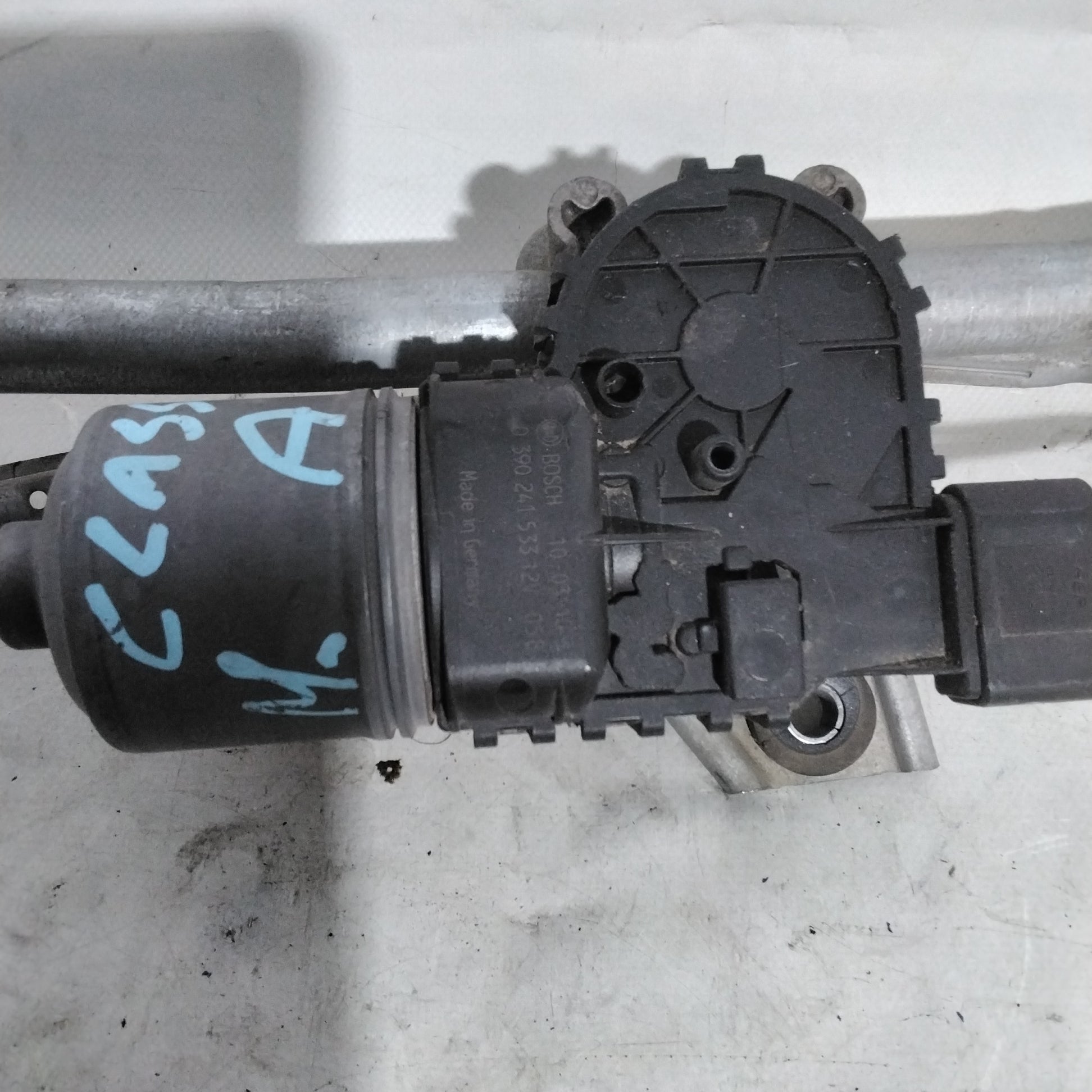 Front Windscreen Wiper Motor Mercedes A-Class Year 2010 Code: 0390241533 (2p)