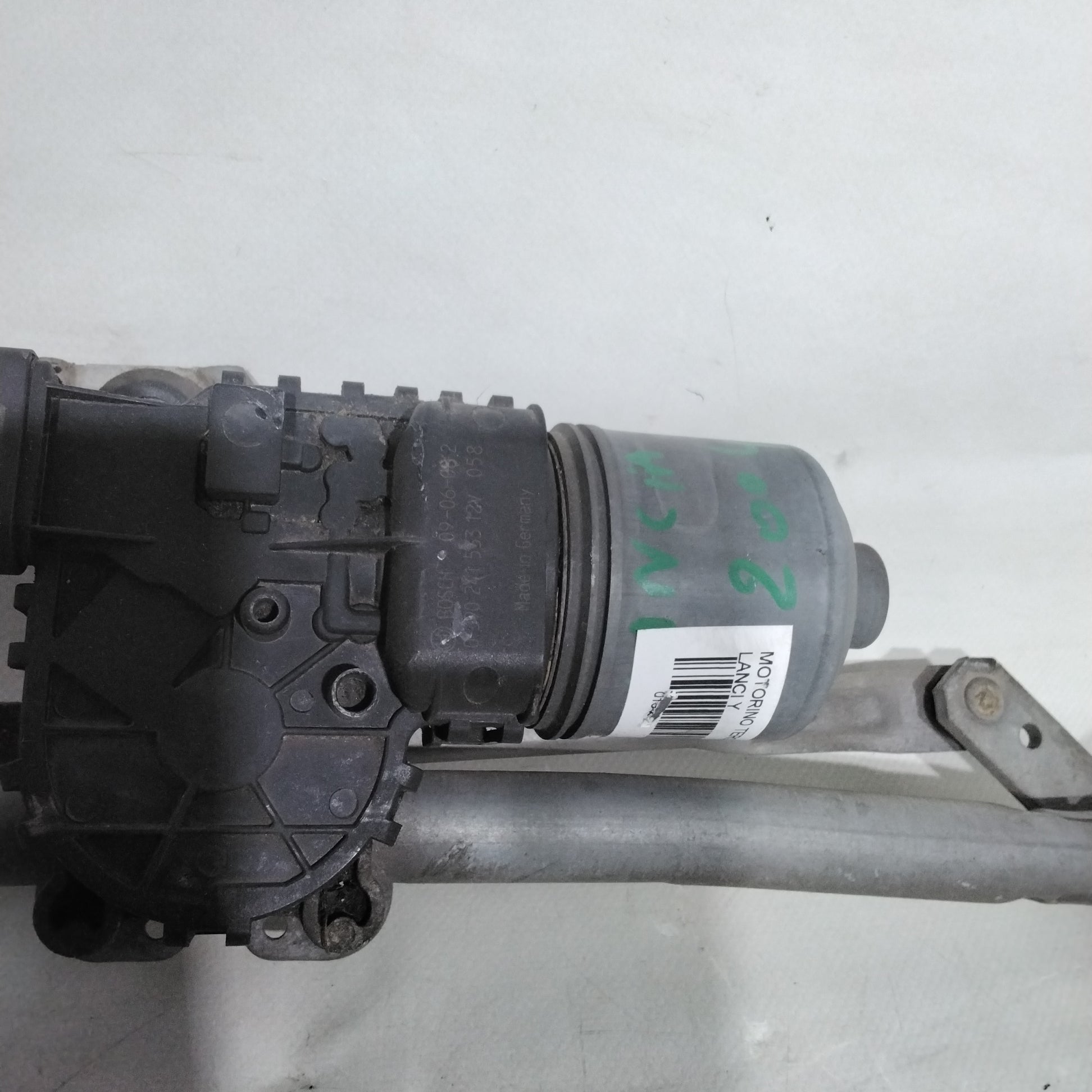 Front Wiper Motor Lancia Y year 2006 code:0390241533(2p)