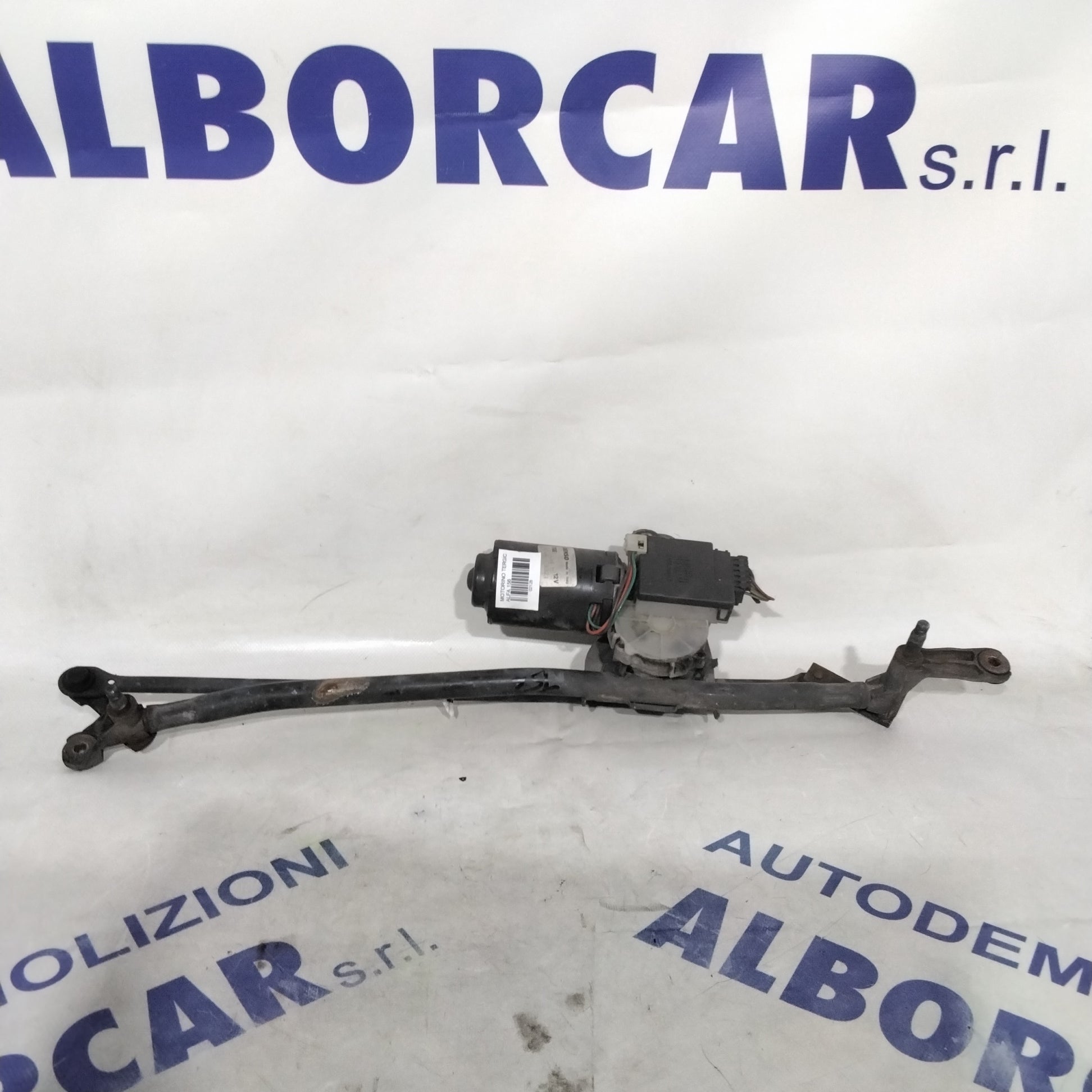 Motor de limpiaparabrisas delantero Alfa Romeo 156 año 2002 código: 1800A3321(2p)
