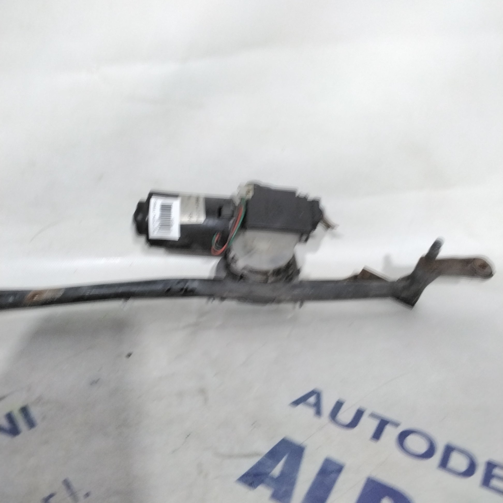 Motor de limpiaparabrisas delantero Alfa Romeo 156 año 2002 código: 1800A3321(2p)