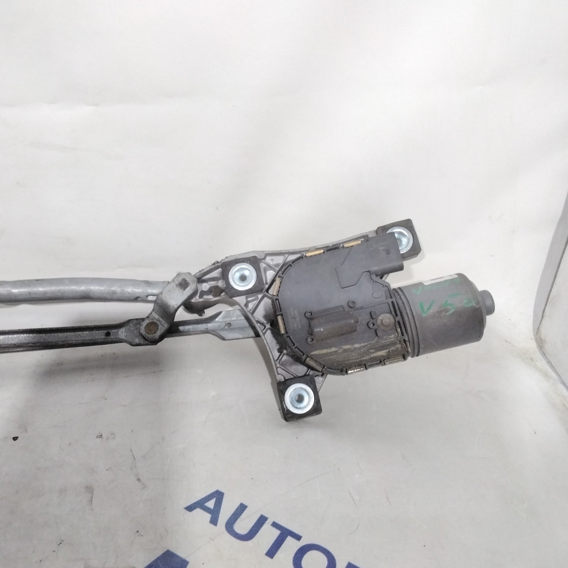 Front Wiper Motor Volvo V50 Year 2006 Part Number: 1137328216(2p)