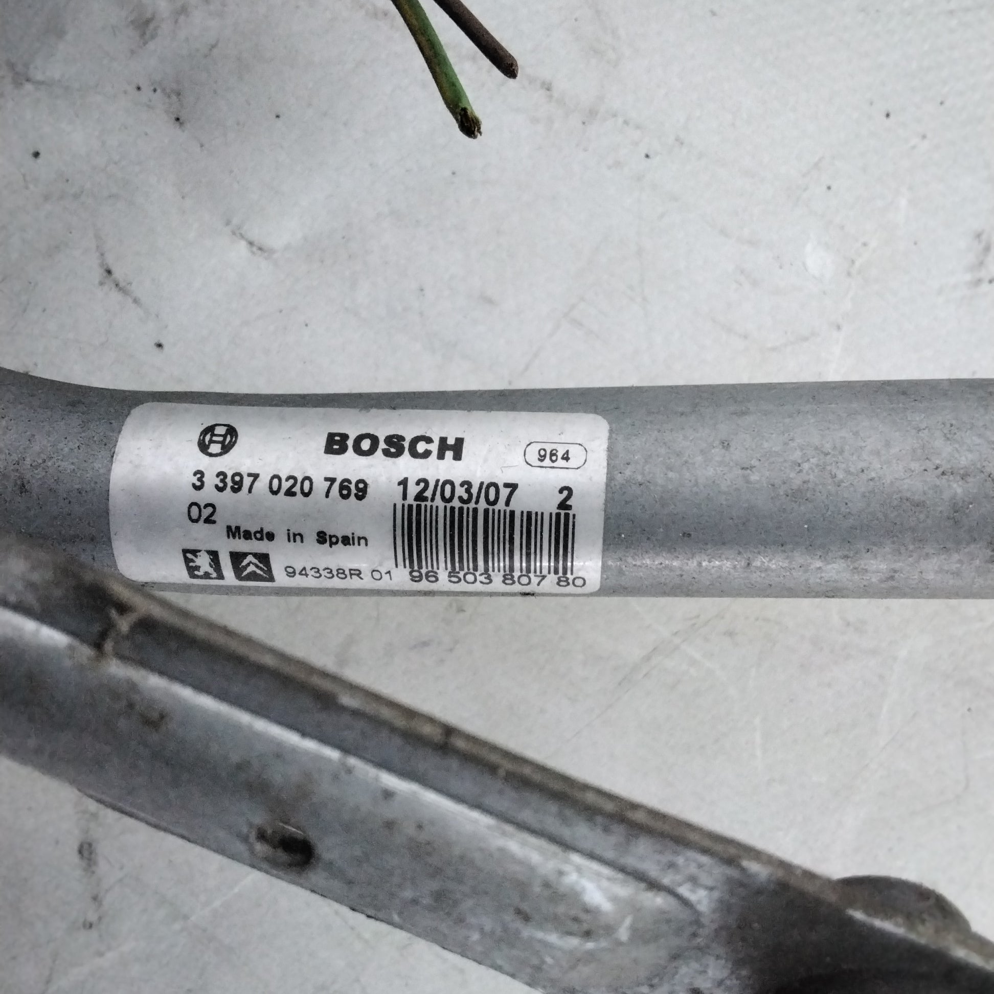 Front Wiper Motor Peugeot 207 Year 2007 Code: 3397020769 (2p)