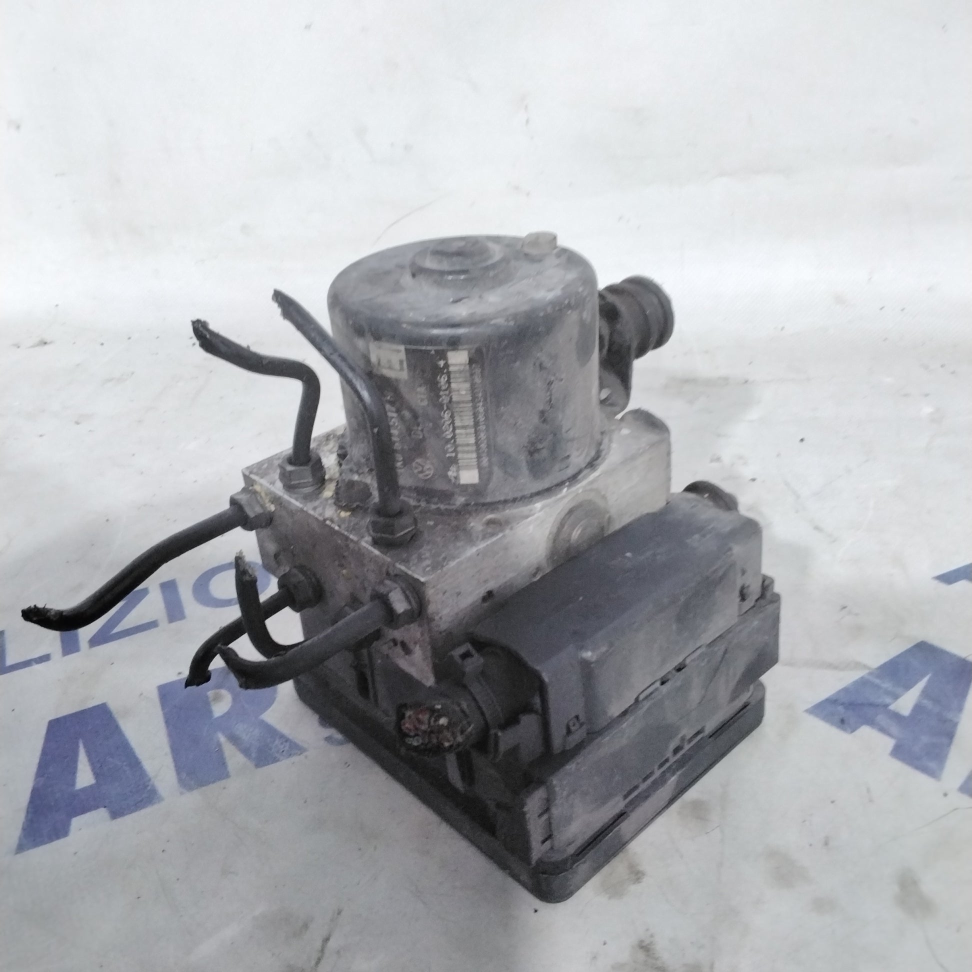 ABS Pump Control Unit Volkswagen Touran / Golf 5 / Audi A3 2.0 TDI Year 2006 Code: 10020601064 (sf A3 p6)