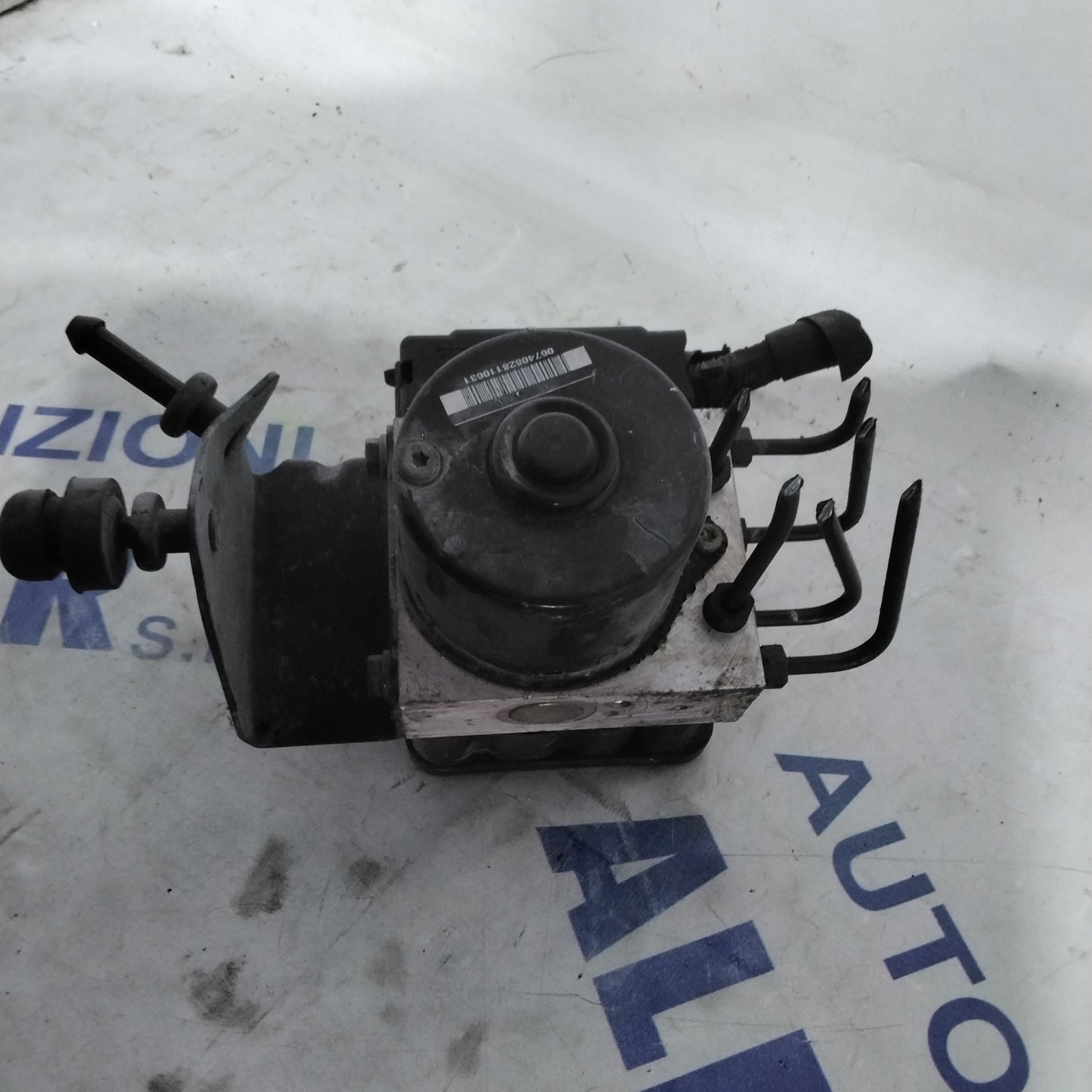 ABS Pump Control Unit Volkswagen Polo 1.4 Year 2001 Code: 10020600714 (sfA3p6)