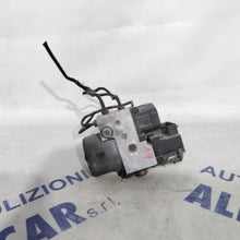 Carica l&#39;immagine nel visualizzatore di Gallery, Pompa Centralina ABS audi A4 1.9 tdi anno 1999 codice:0265216562(sfA3p5) /0265201049
