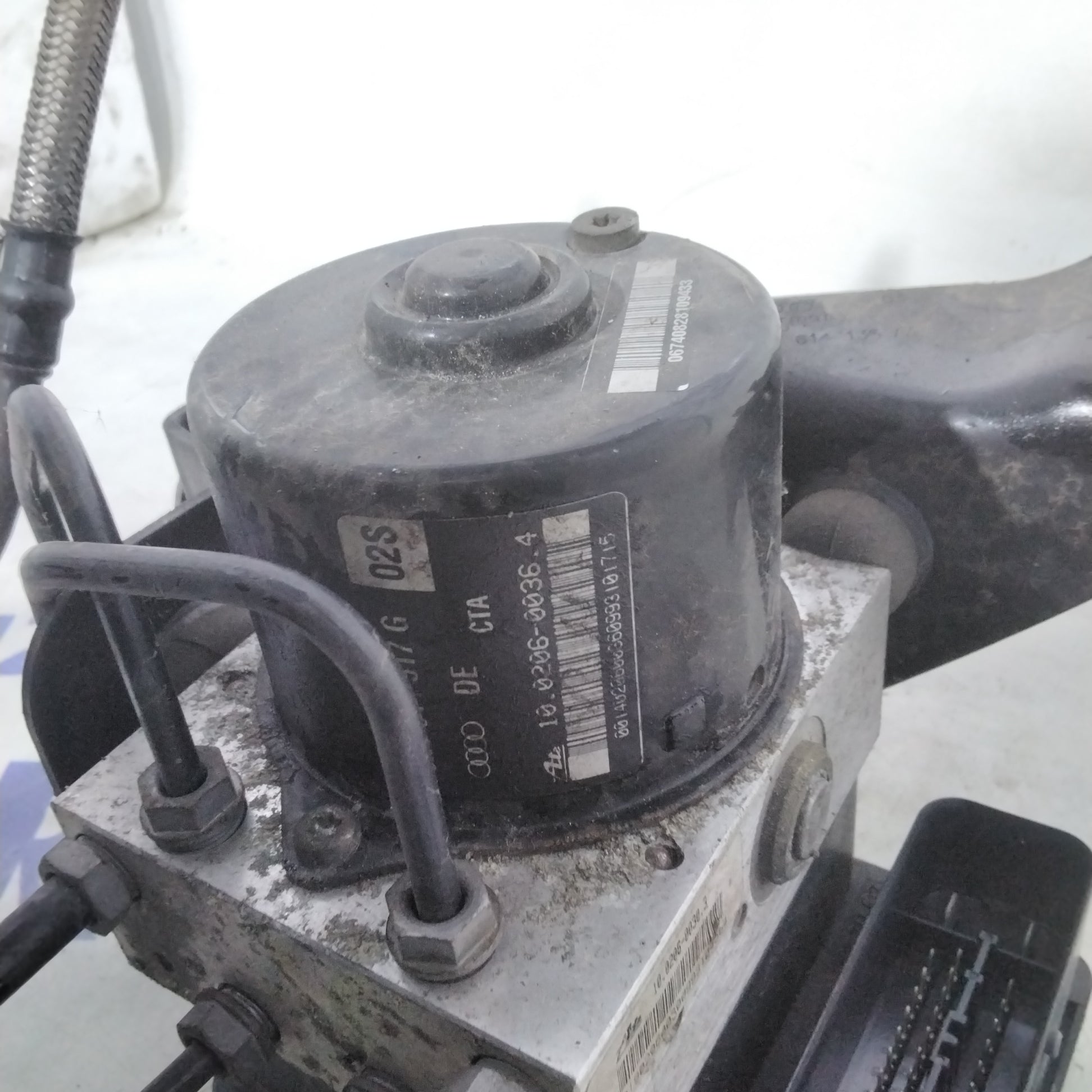 ABS Pump Control Unit Audi A2 1.4 petrol year 2005 code:10020600364(sfA3p5)