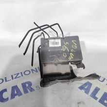 Carica l&#39;immagine nel visualizzatore di Gallery, Pompa Centralina ABS volvo s60 2.5 diesel anno 2004 codice :10020403684(sfA3p4)
