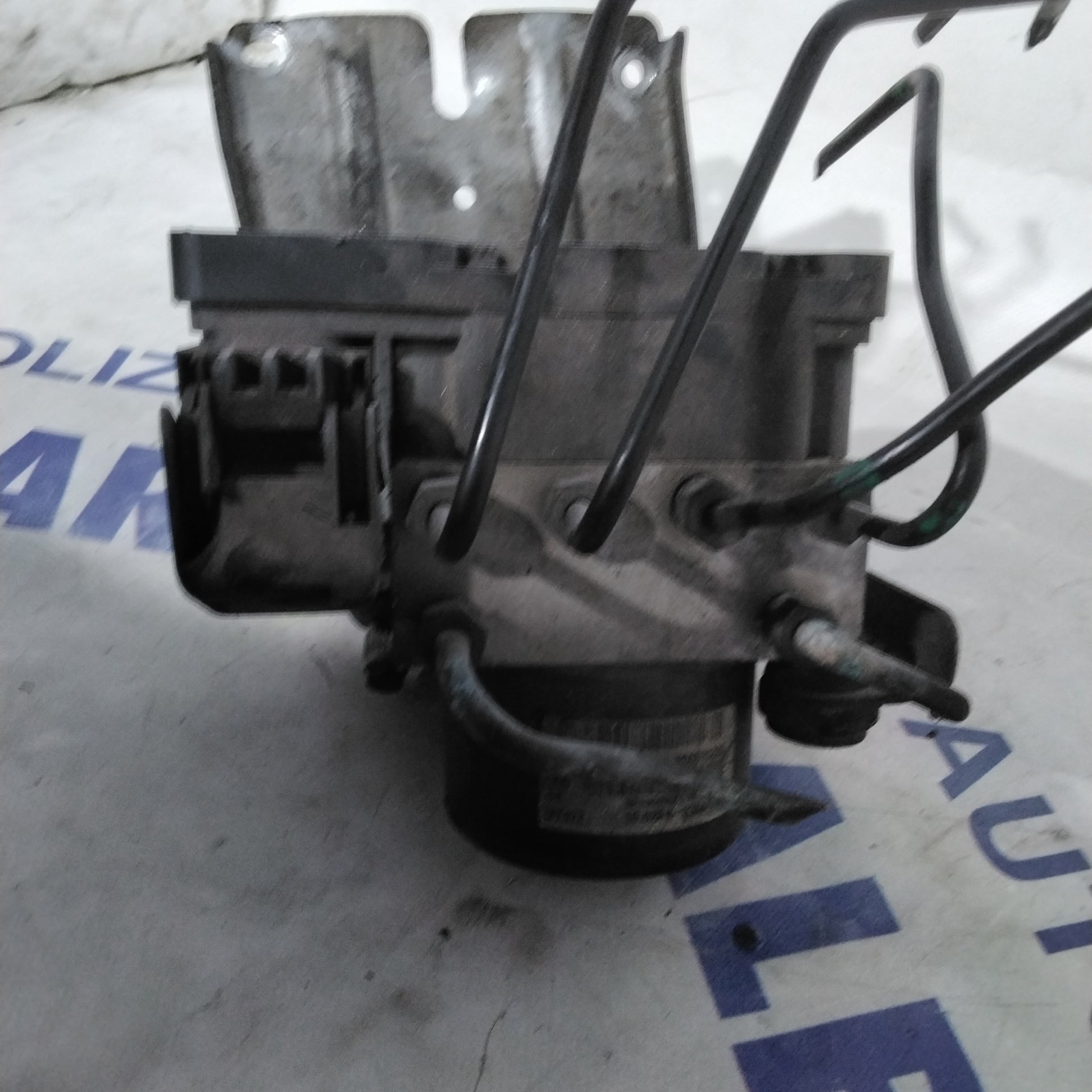 ABS Pump Control Unit Volvo S60 2.5 diesel year 2004 code: 10020403684(sfA3p4)