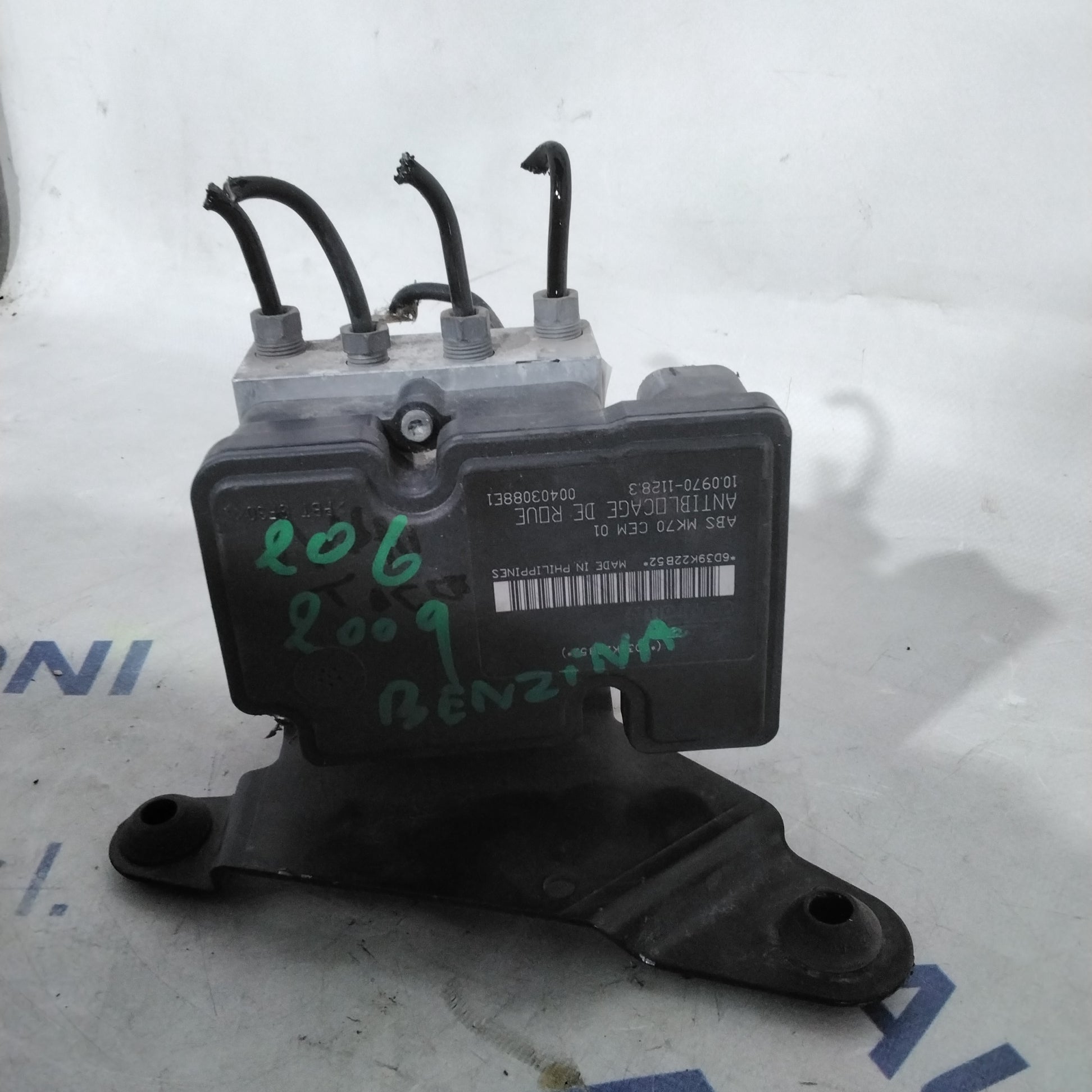ABS Pump Control Unit Peugeot 206 Petrol year 2009 code: 10020700684(sfA3p4)