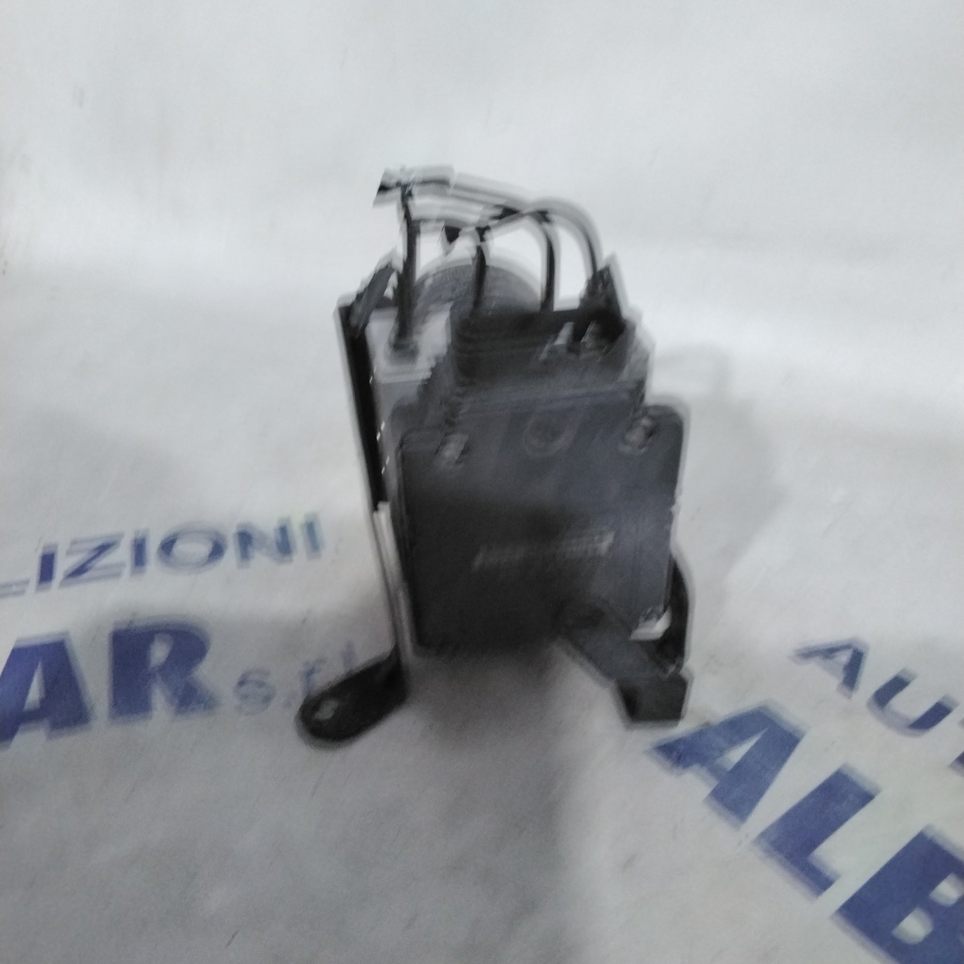 Pompa Centralina ABS peugeot 206 1.4 hdi anno 2004 codice :10020401944(sfA3p4)