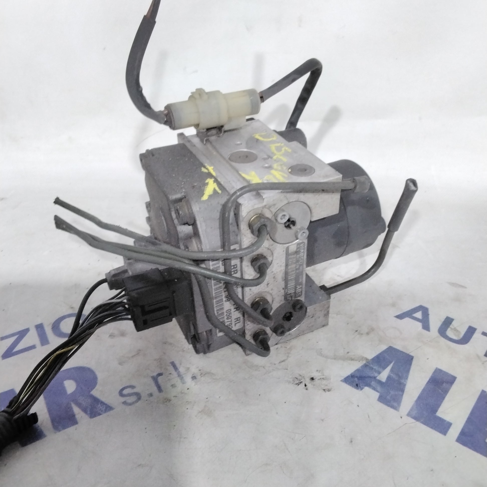 Pompa Centralina ABS land rover discovery 2.5 TD5 4x4 anno 1999 codice:10124199 (sfA3p3)