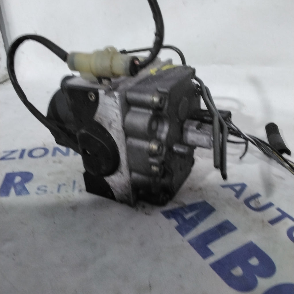 Pompa Centralina ABS land rover discovery 2.5 TD5 4x4 anno 1999 codice:10124199 (sfA3p3)