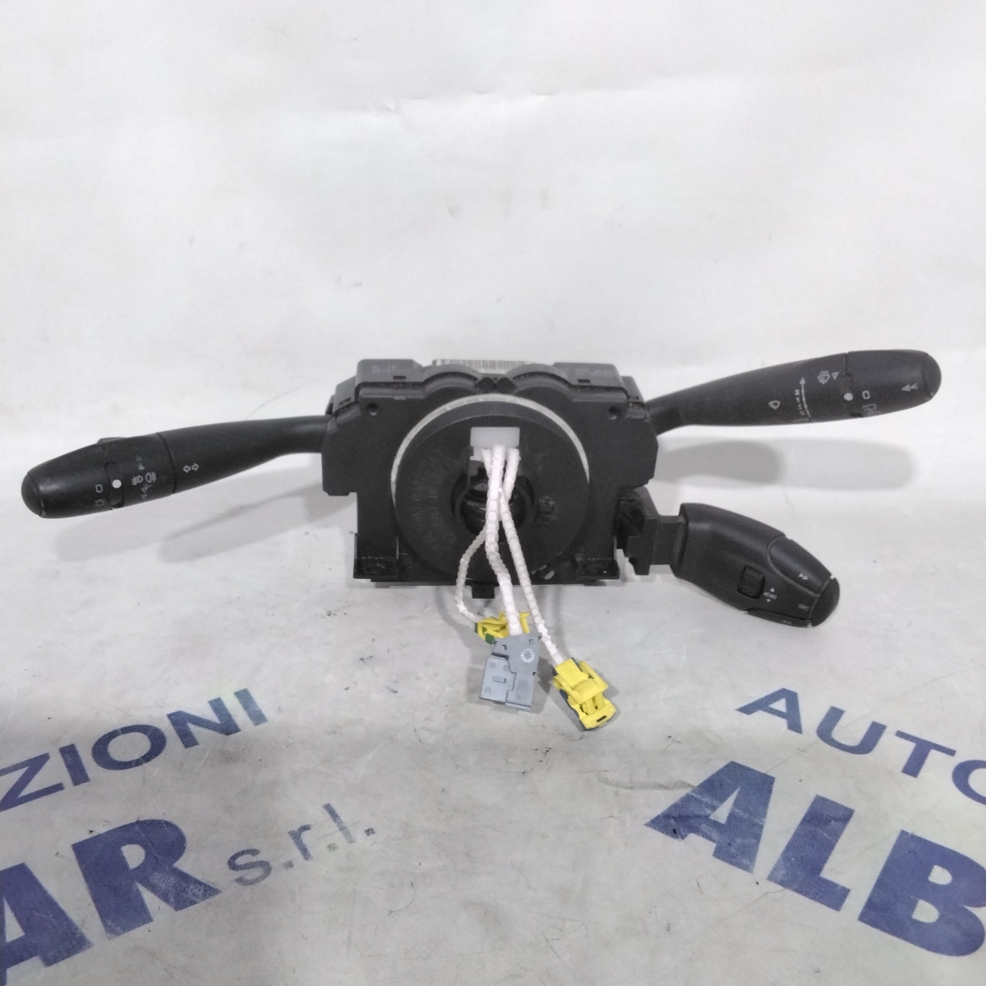 Indicator stalk Peugeot 307 year 2007 code:12274619(sfA2)