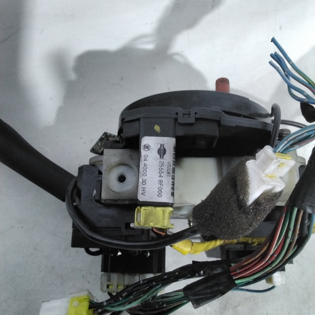 Indicator stalk Nissan Micra year 2000 code: 04400030(sfA2)
